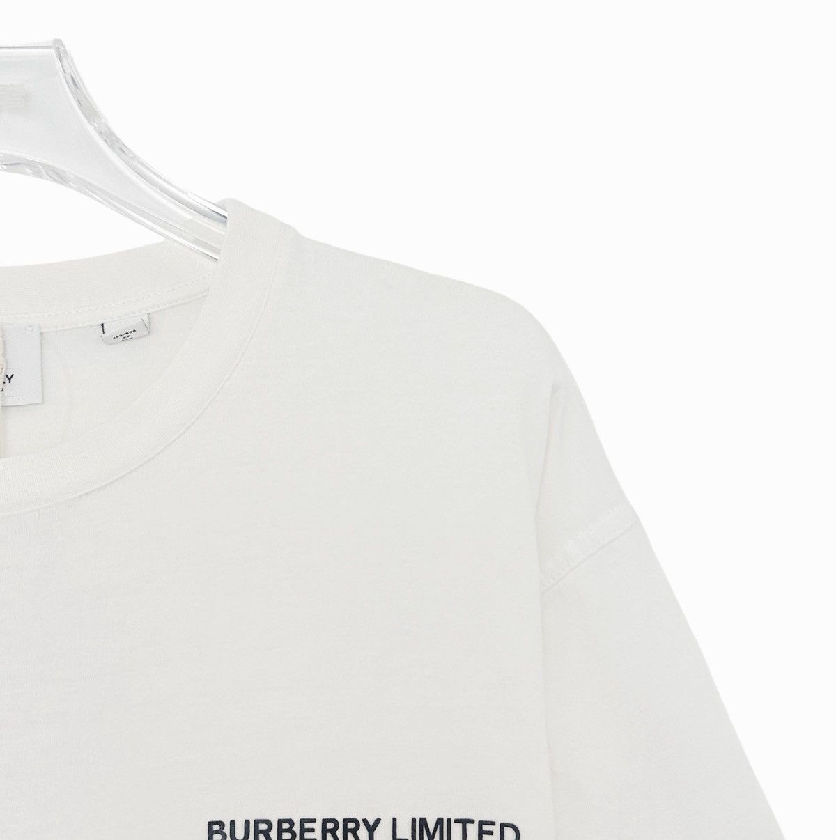 Burberry Burberry Logo Print Casual Short Sleeve T-Shirt K26WX Size US XS / EU 42 / 0 - 3 Thumbnail
