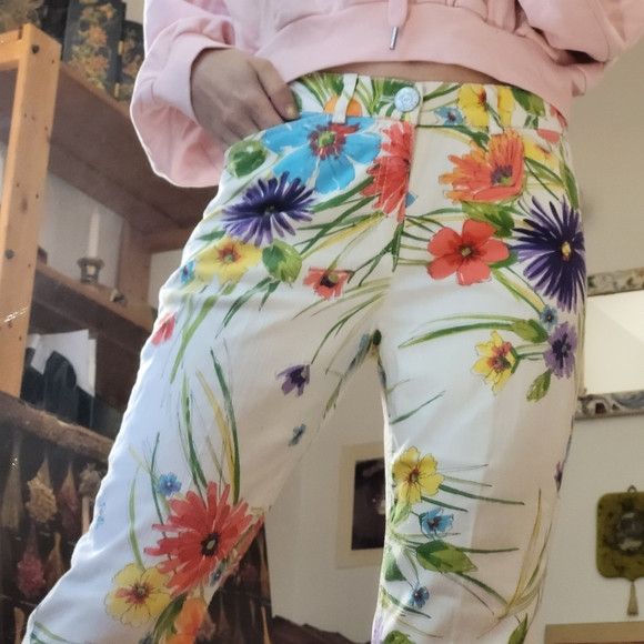 Escada Sport Escada Sport Floral Print White Capris - 28" Waist Size 28" / US 6 / IT 42 - 8 Thumbnail