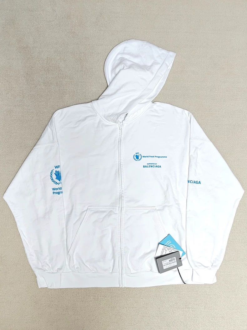 Balenciaga Balenciaga size 2 Wfp charity co-branded zipper hoodie jack Size US S / EU 44-46 / 1 - 1 Thumbnail