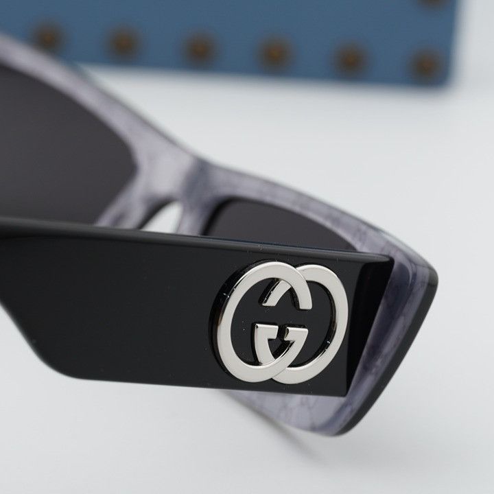 Gucci Gucci GG0516S 018 Sunglasses Black Rectangle Frame, Grey Size ONE SIZE - 5 Thumbnail