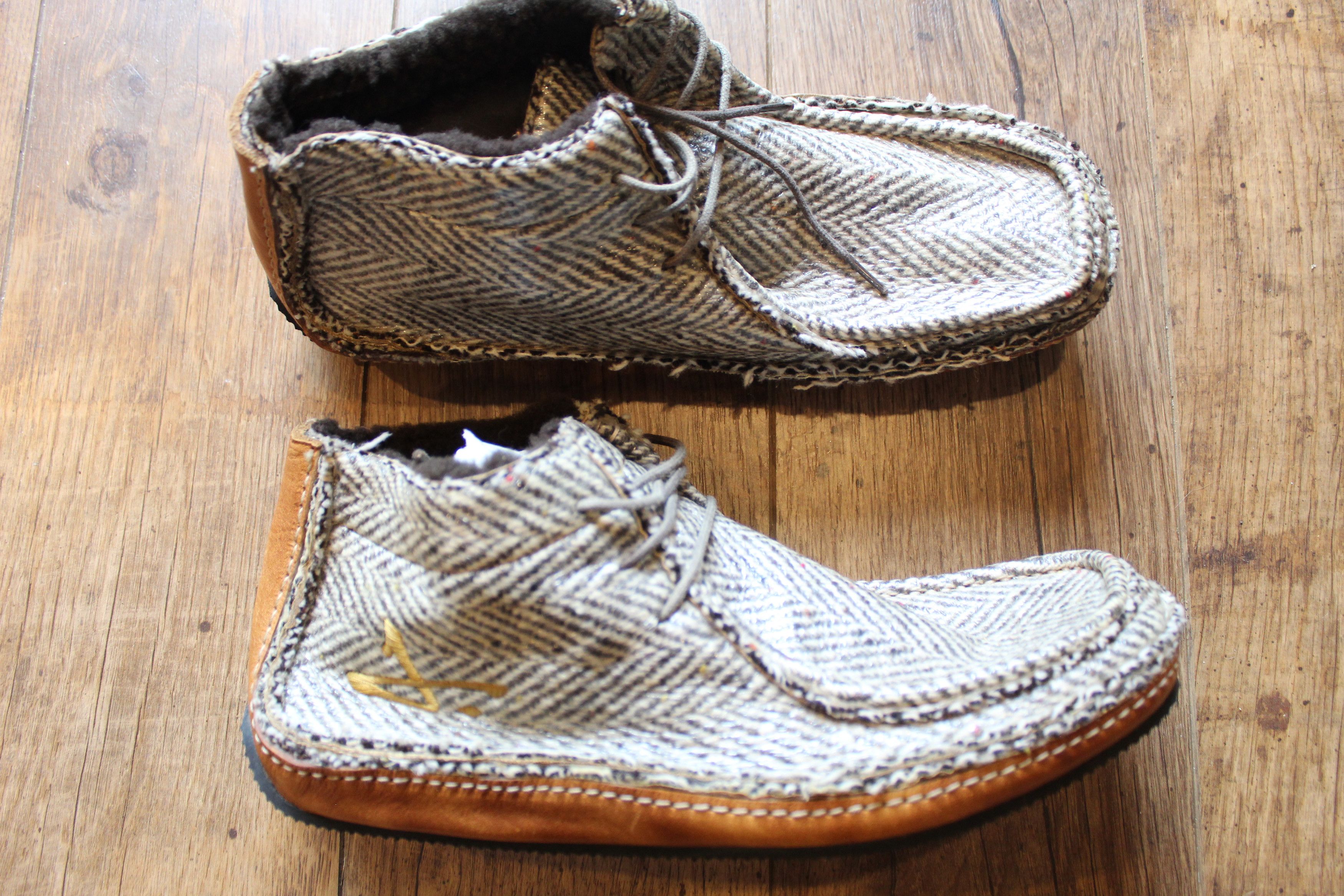 J Shoes ROLL” Chukka – Limited Edition Tweed + Cellophane Finish Size US 11 / EU 44 - 2 Thumbnail