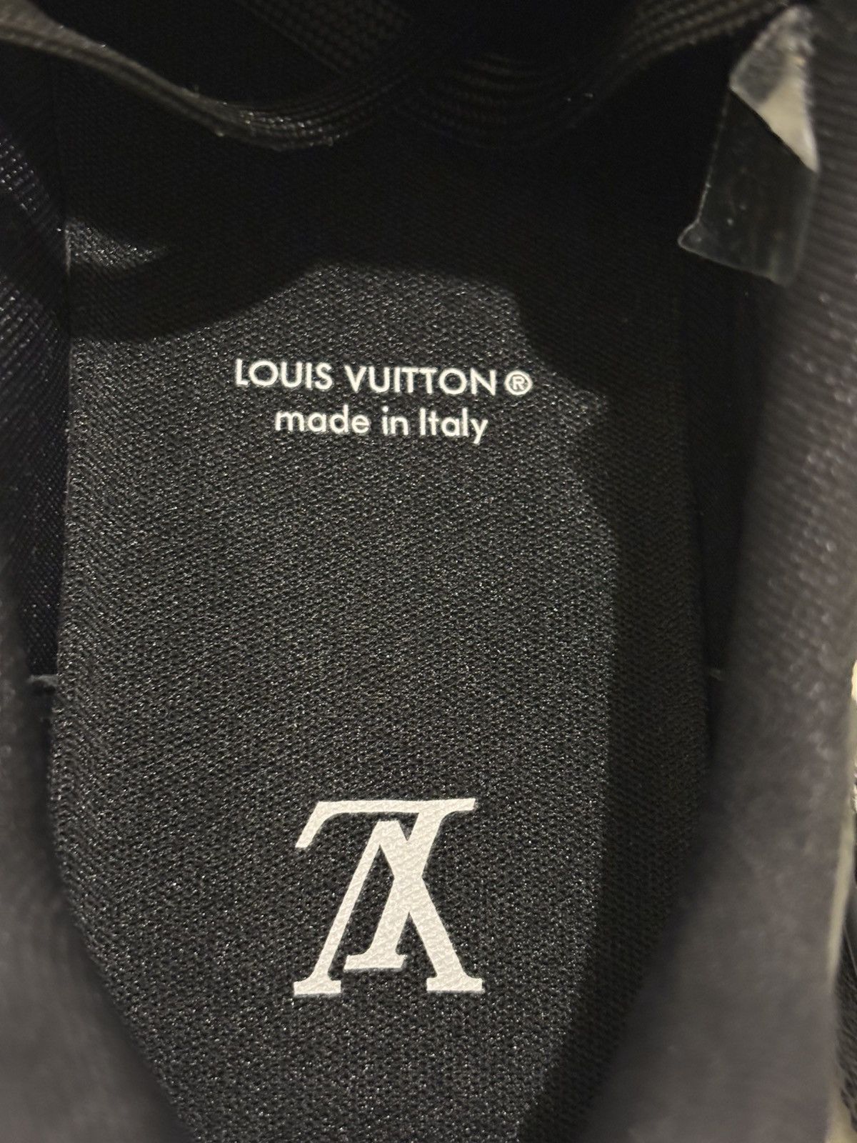 Louis Vuitton Louis Vuitton Black Comic Motif Trainers Size US 10 / EU 43 - 14 Thumbnail