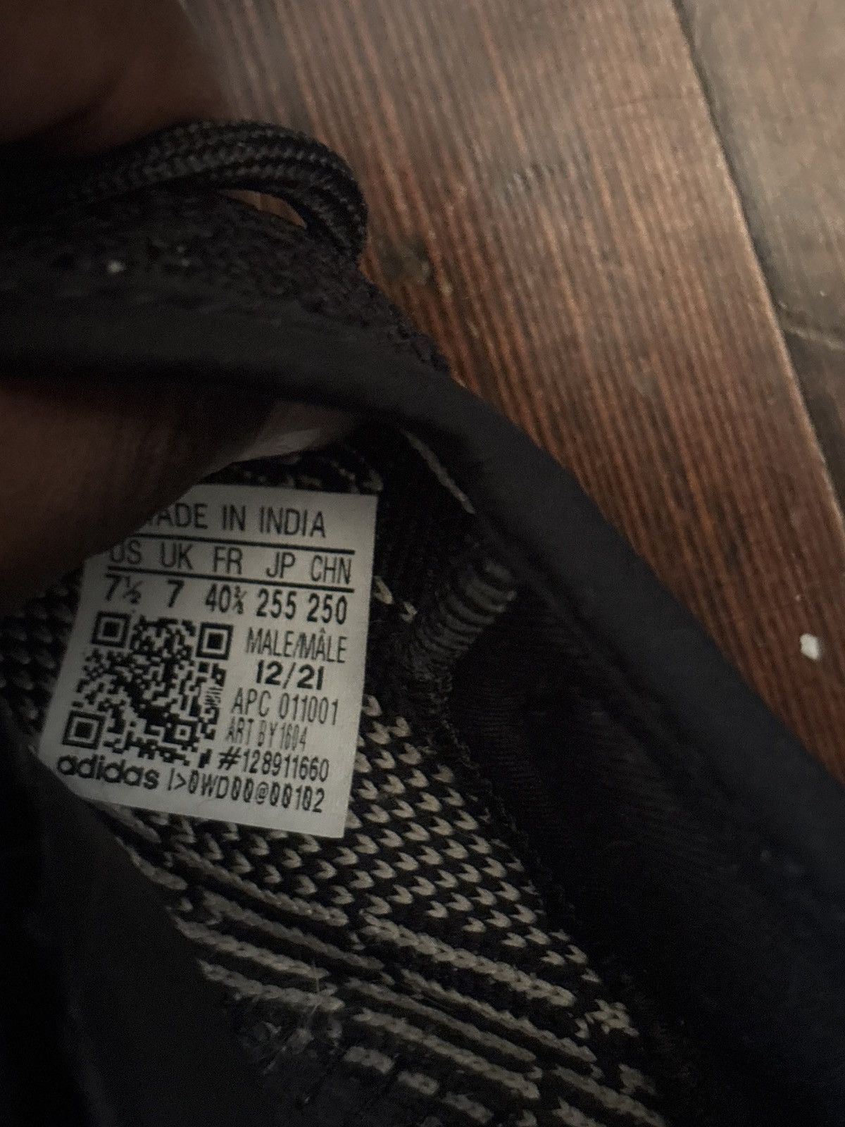 Yeezy Yeezy Boost 350 V2 'Oreo' Size US 7.5 / EU 40-41 - 7 Thumbnail