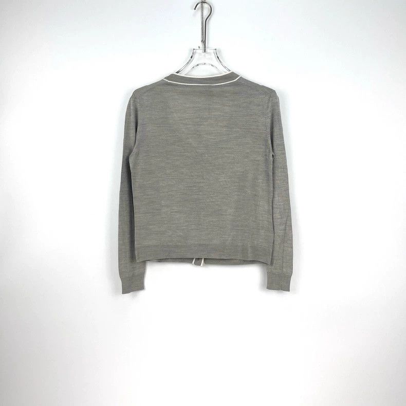 Prada Prada Size 36 Light gray classic logo mulberry silk knitte Size US XS / EU 42 / 0 - 4 Thumbnail