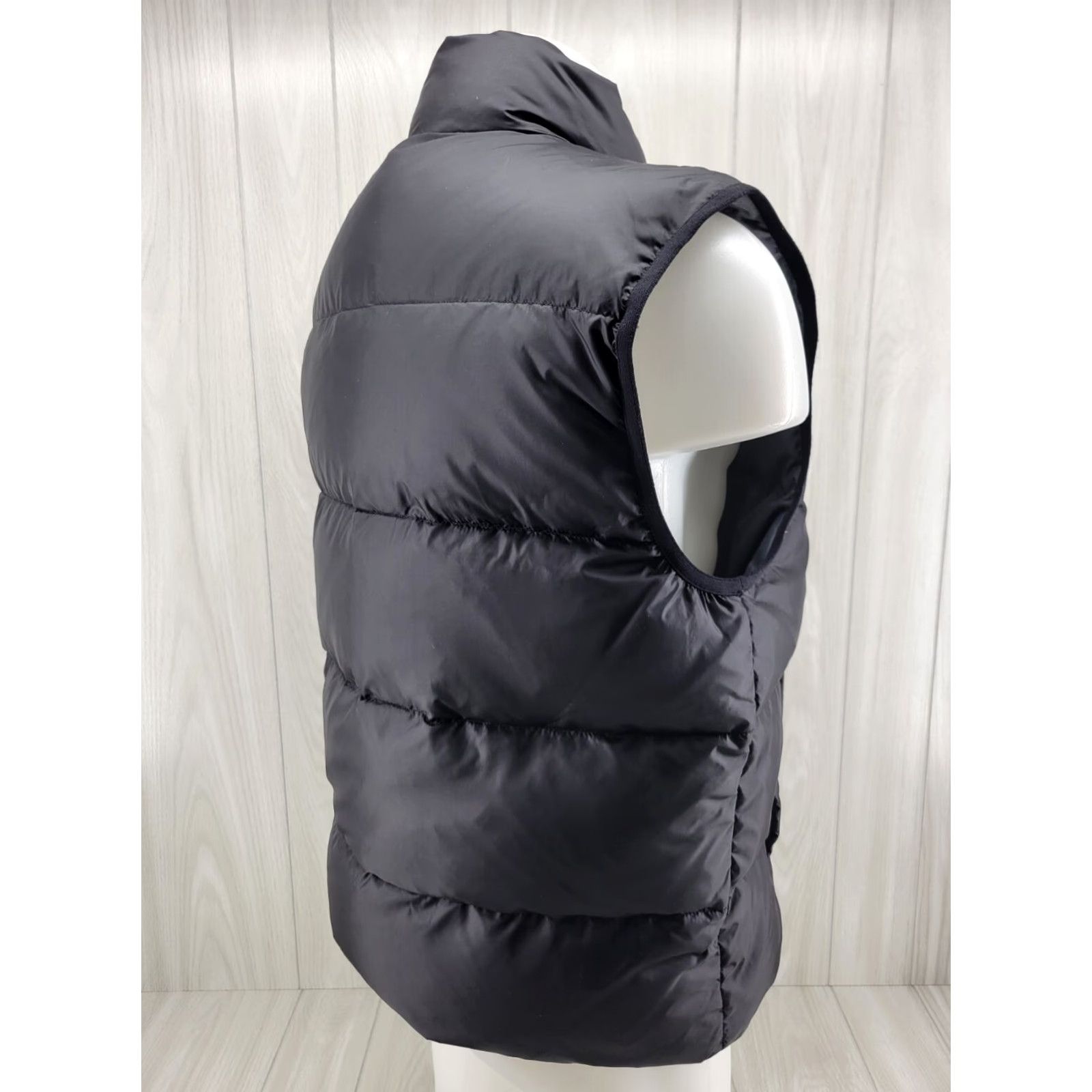 Lacoste LACOSTE Puffer Vest Women's Black 54/6 Outdoor Apparel Vest Sleeveless Contemporary Warmth 54/6 Womens Size XXL / US 16-18 / IT 52-54 - 7 Thumbnail