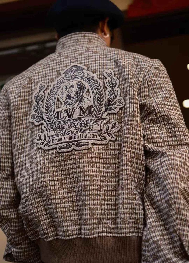 Louis Vuitton Louis Vuitton 25 SS Newest Pearlescent Button Plaid Jacqua Size US M / EU 48-50 / 2 - 8 Thumbnail