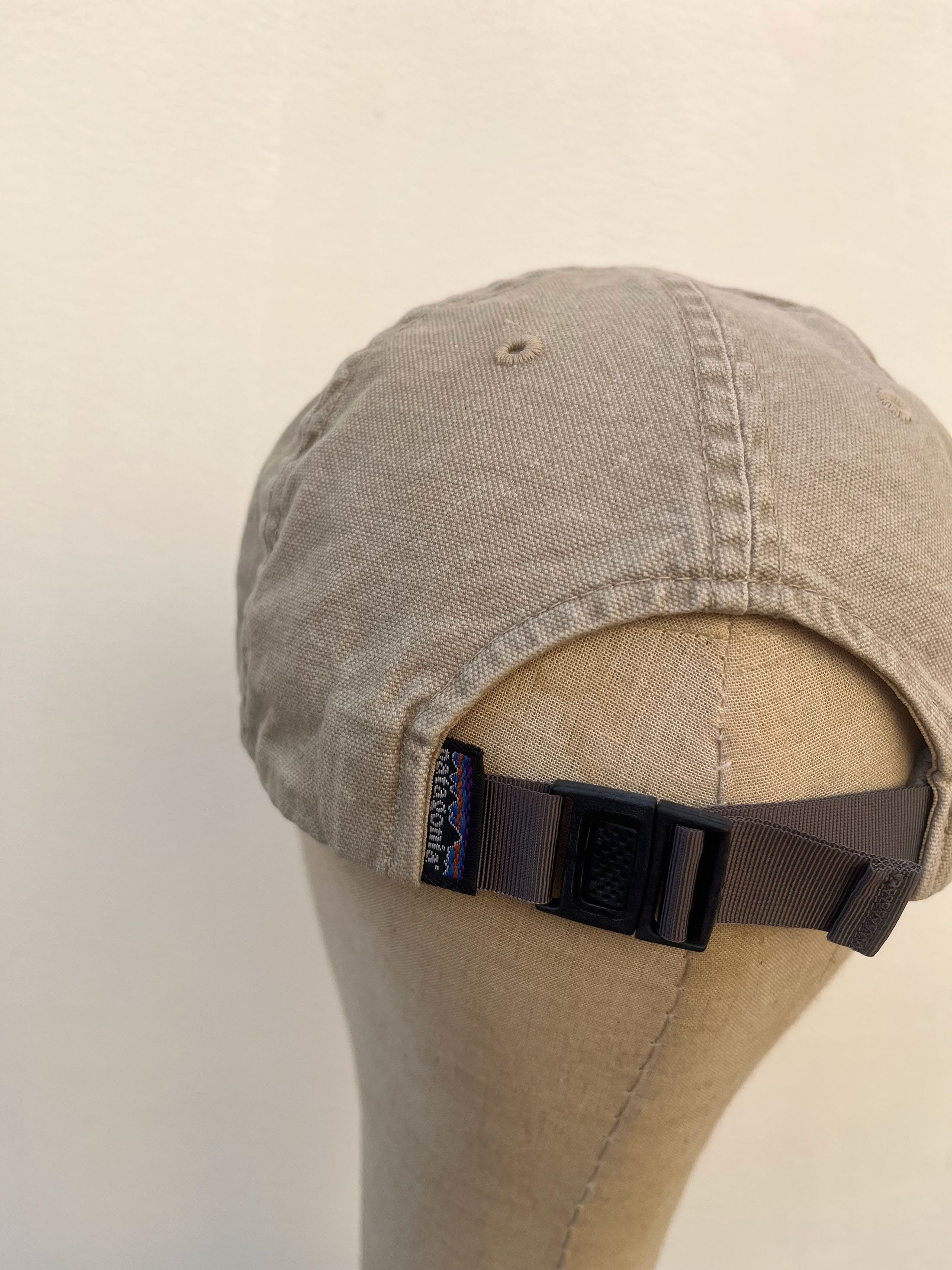 Patagonia VIntage Patagonia Spell Out Cap Headwear Size ONE SIZE - 5 Thumbnail