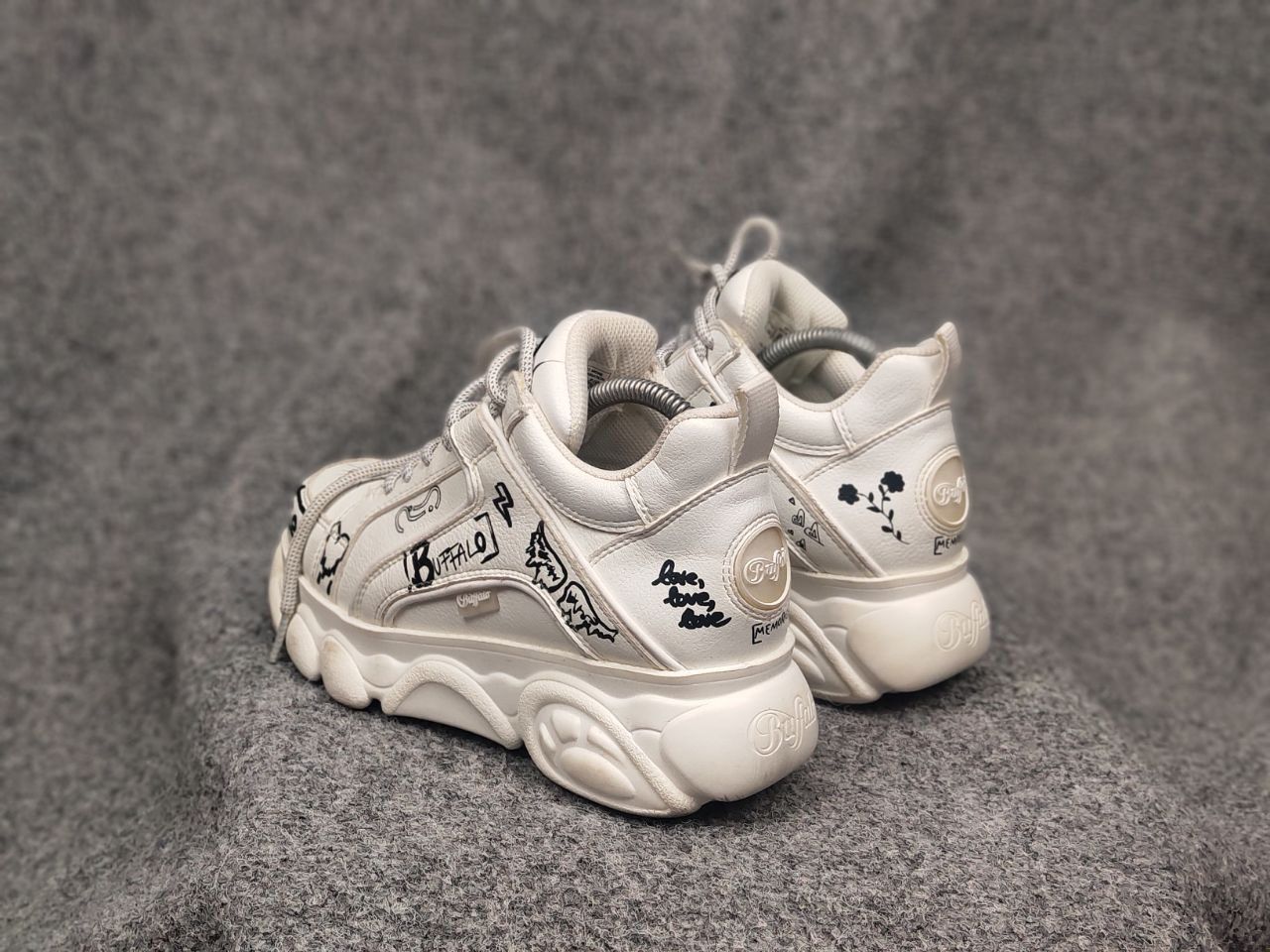 Buffalo London Buffalo Superge Cld Corin Oversized Paint Logo Sneakers Size US 6.5 / IT 36.5 - 11 Thumbnail