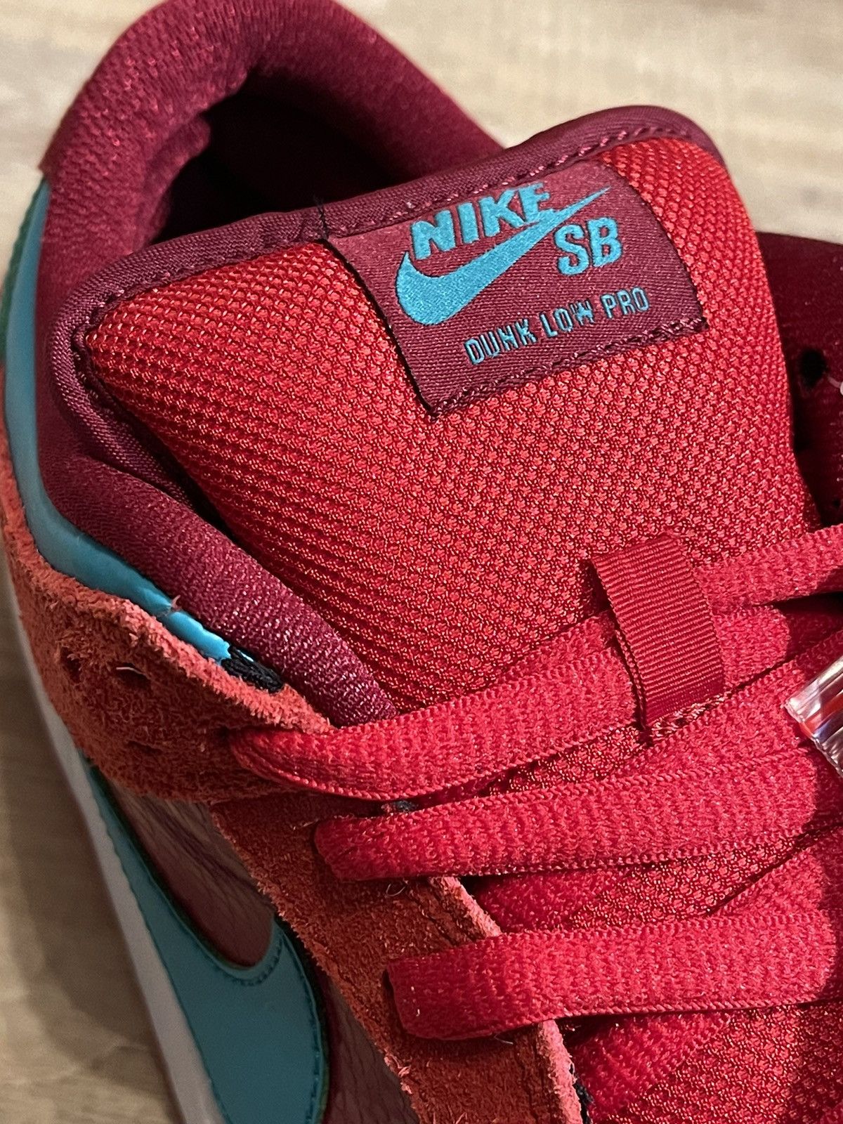 Nike NIKE Dunk Low Premium SB brickhouse/turbo green Size US 9 / EU 42 - 10 Thumbnail