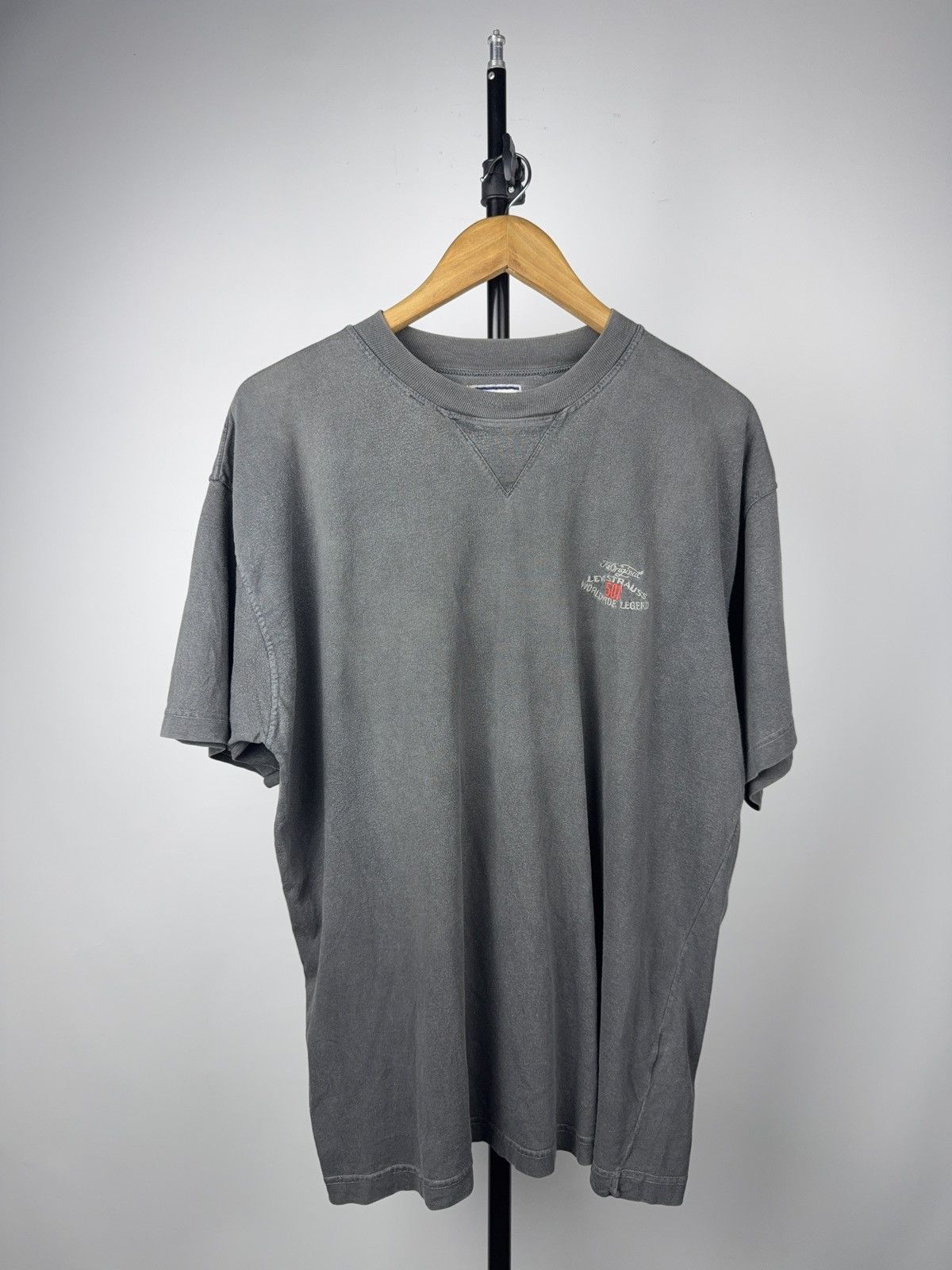 Levi's Vintage Clothing 00s Levi’s 501 Worldwide Legend Washed Grey Vintage Tee XL Size US XL / EU 56 / 4 - 1 Thumbnail