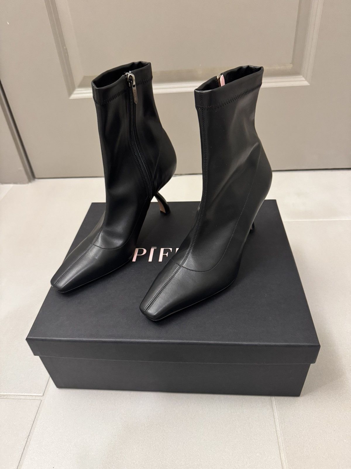 Other Last Chance|Black Leather Square Toe Stiletto Boots Size 7.5 Size US 7.5 / IT 37.5 - 2 Thumbnail