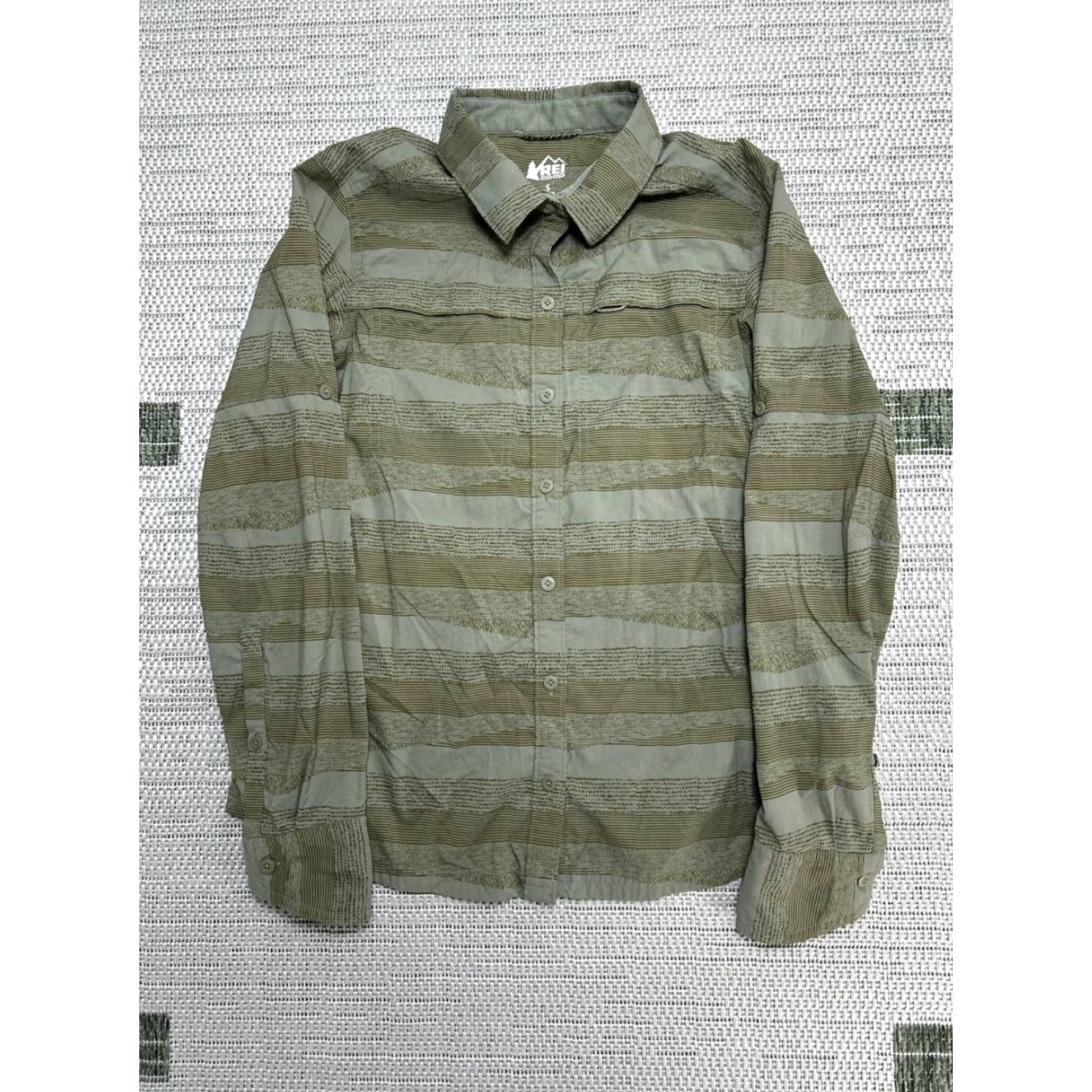 Vintage REI Co Op Sahara Pattern LS Shirt Womens Small Green A Wilderness Button Up Size S / US 4 / IT 40 - 2 Thumbnail
