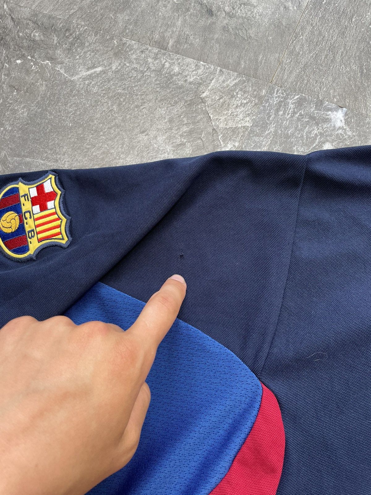 Nike NIKE FC BARCELONA 2000 SIZE XL JERSEY SHIRT football soccer Size US XL / EU 56 / 4 - 9 Thumbnail