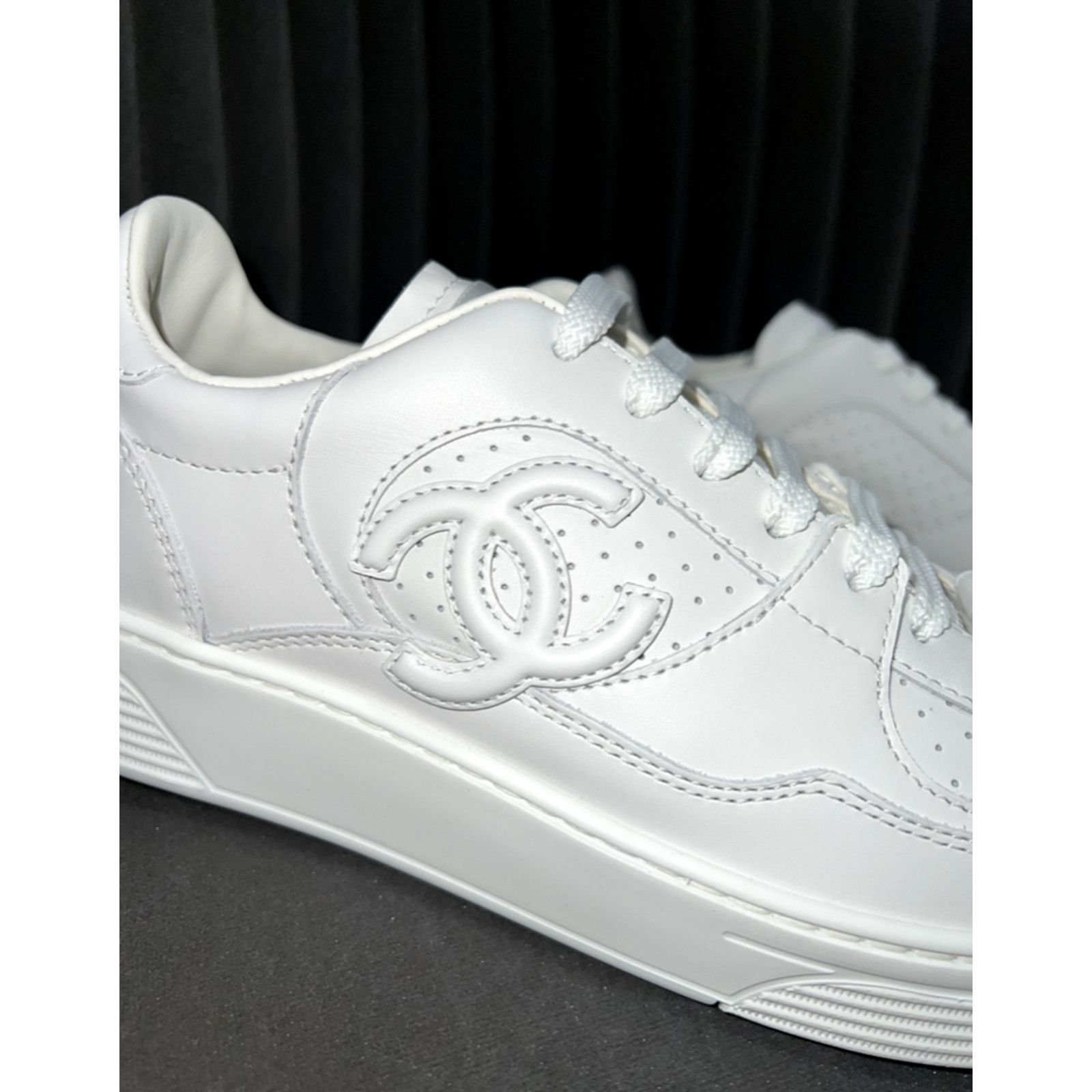 Chanel 23A Calfskin CC Logo Tie Flat Runner Trainer Sneaker 40.5 Size US 10.5 / IT 40.5 - 8 Thumbnail