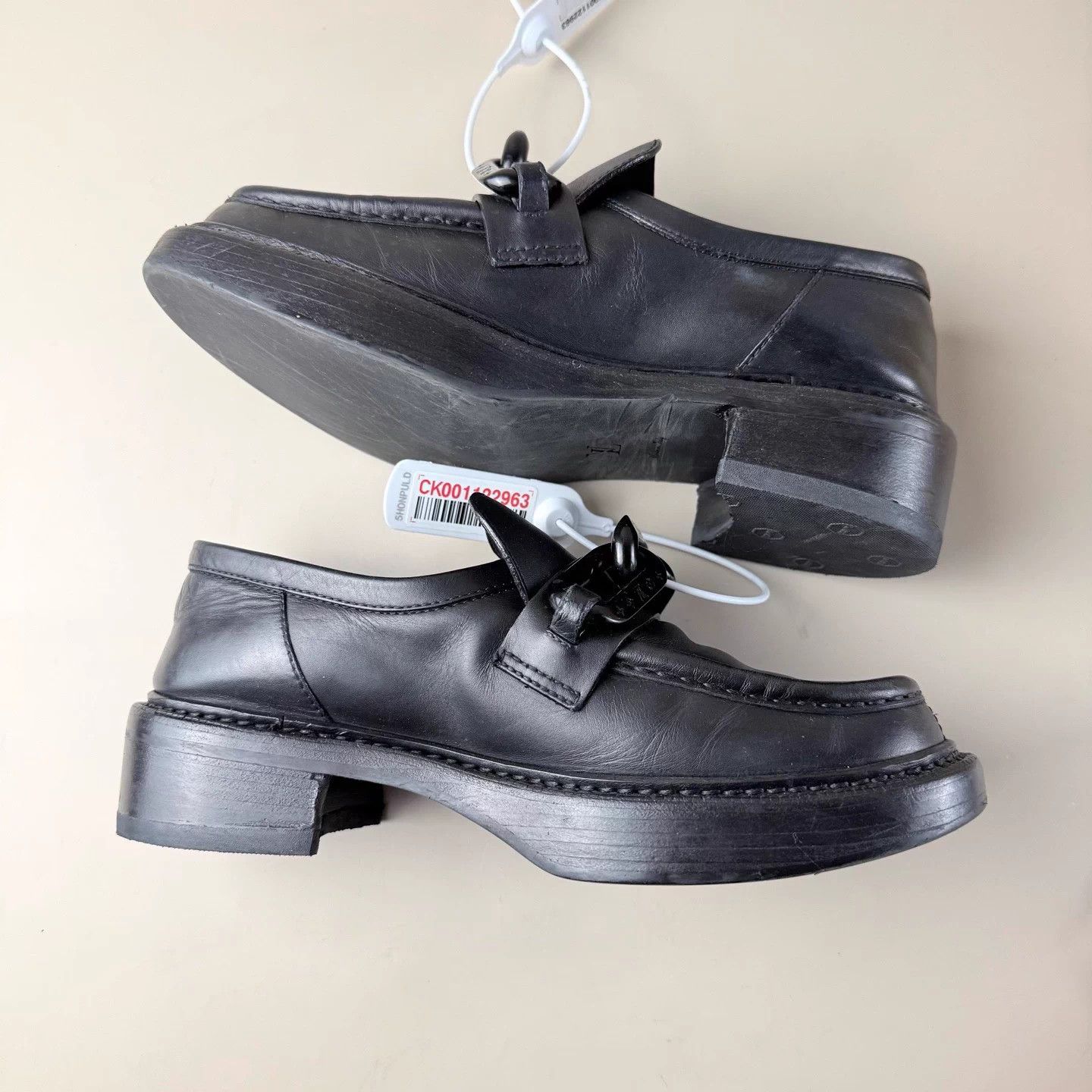 Louis Vuitton LV Black Monogram Lock Loafer 38 95 New Size US 7 / IT 37 - 6 Thumbnail