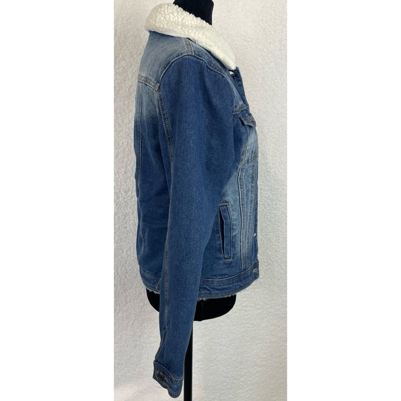 Boohoo BOOHOO • Blue/White Denim Sherpa-Lined Collared Jacket Size XS / US 0-2 / IT 36-38 - 10 Thumbnail