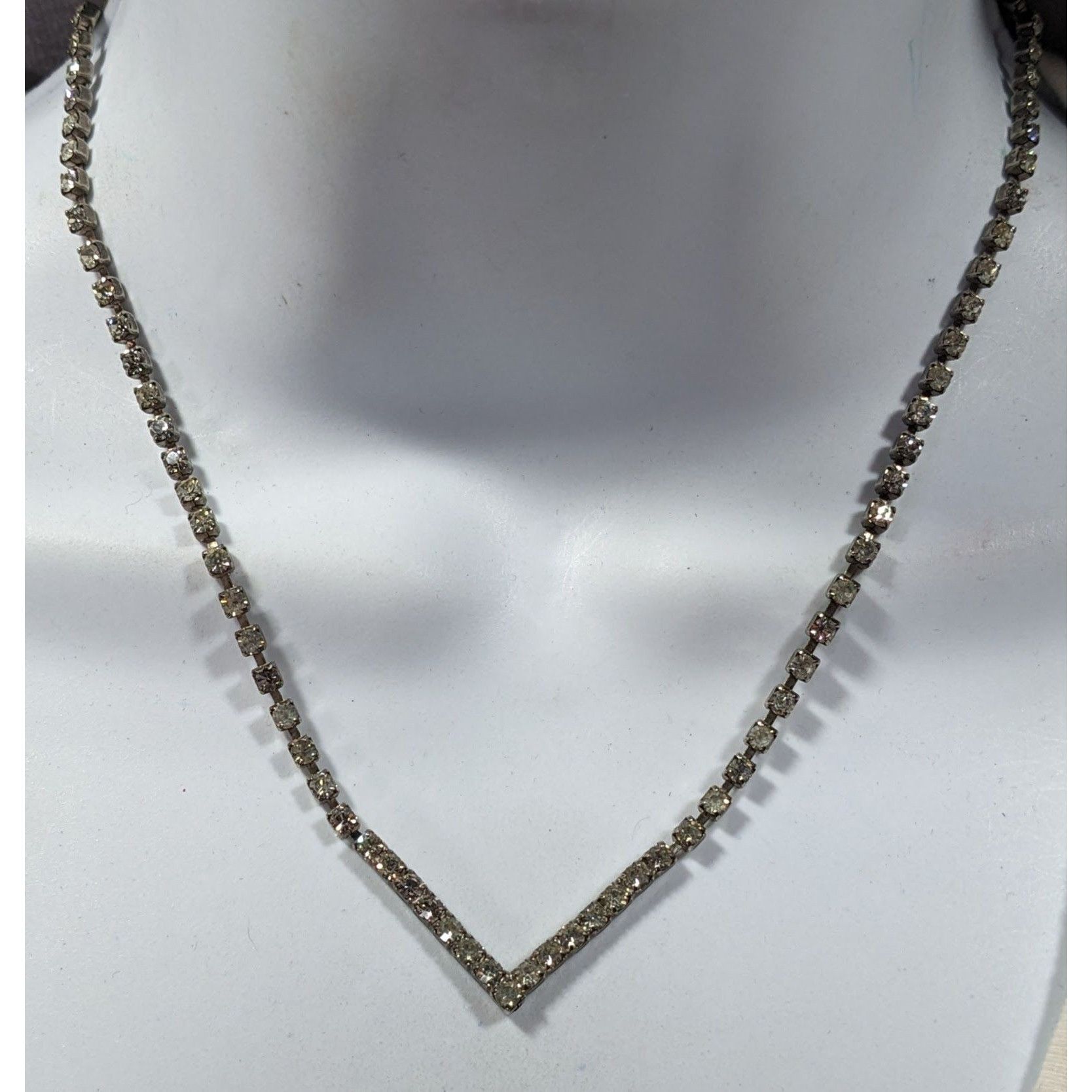 Other Vintage Glam Silver Tone Rhinestone Chevron Necklace Size ONE SIZE - 4 Thumbnail