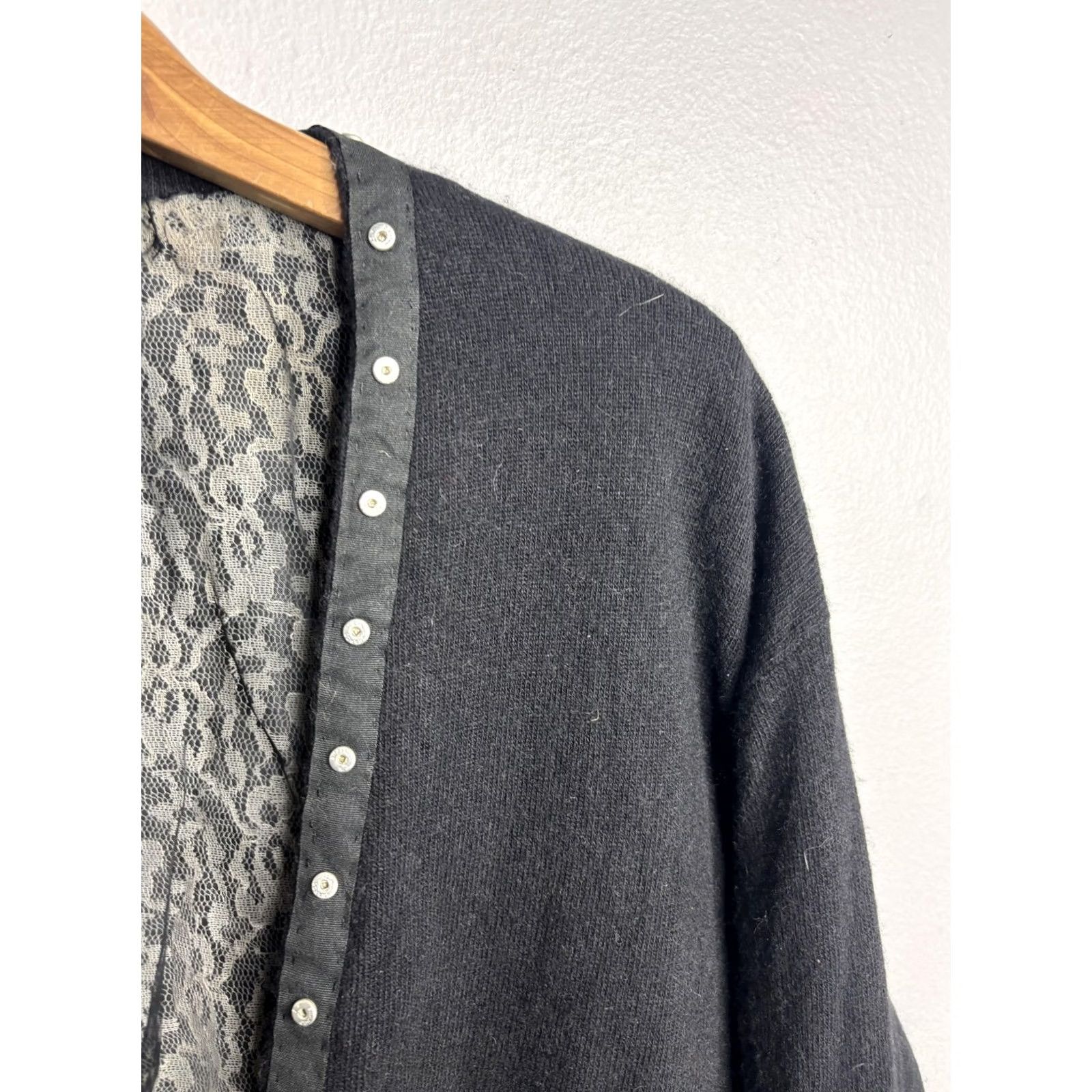 Vintage VINTAGE Embellished Cashmere Cardigan Sweater Womens M Black Lace Rhinestone Jewel VTG Size M / US 6-8 / IT 42-44 - 3 Thumbnail