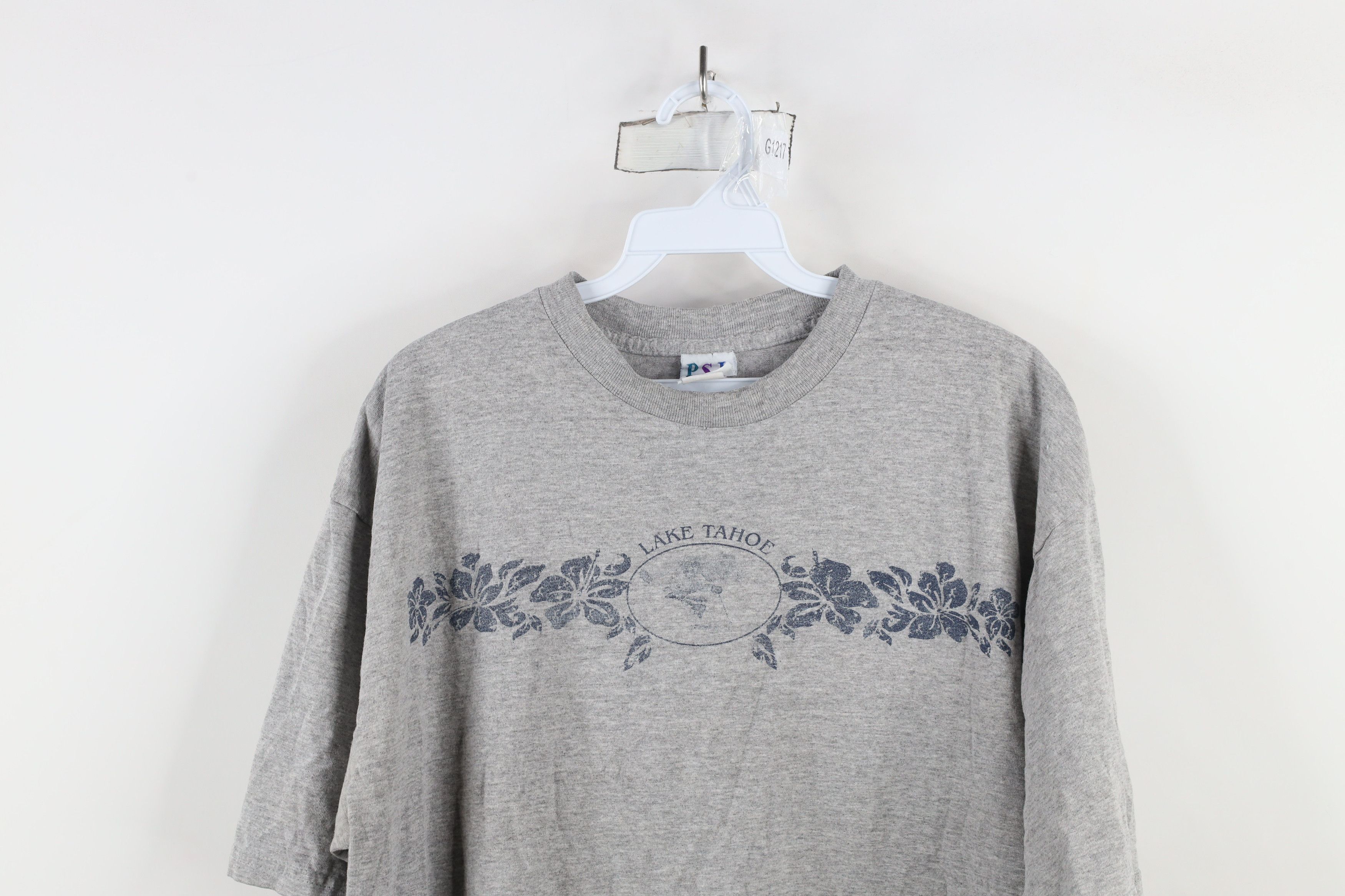 Vintage Vintage 90s Spell Out Lake Tahoe Skiing Flower T-Shirt Gray Size US XL / EU 56 / 4 - 2 Thumbnail