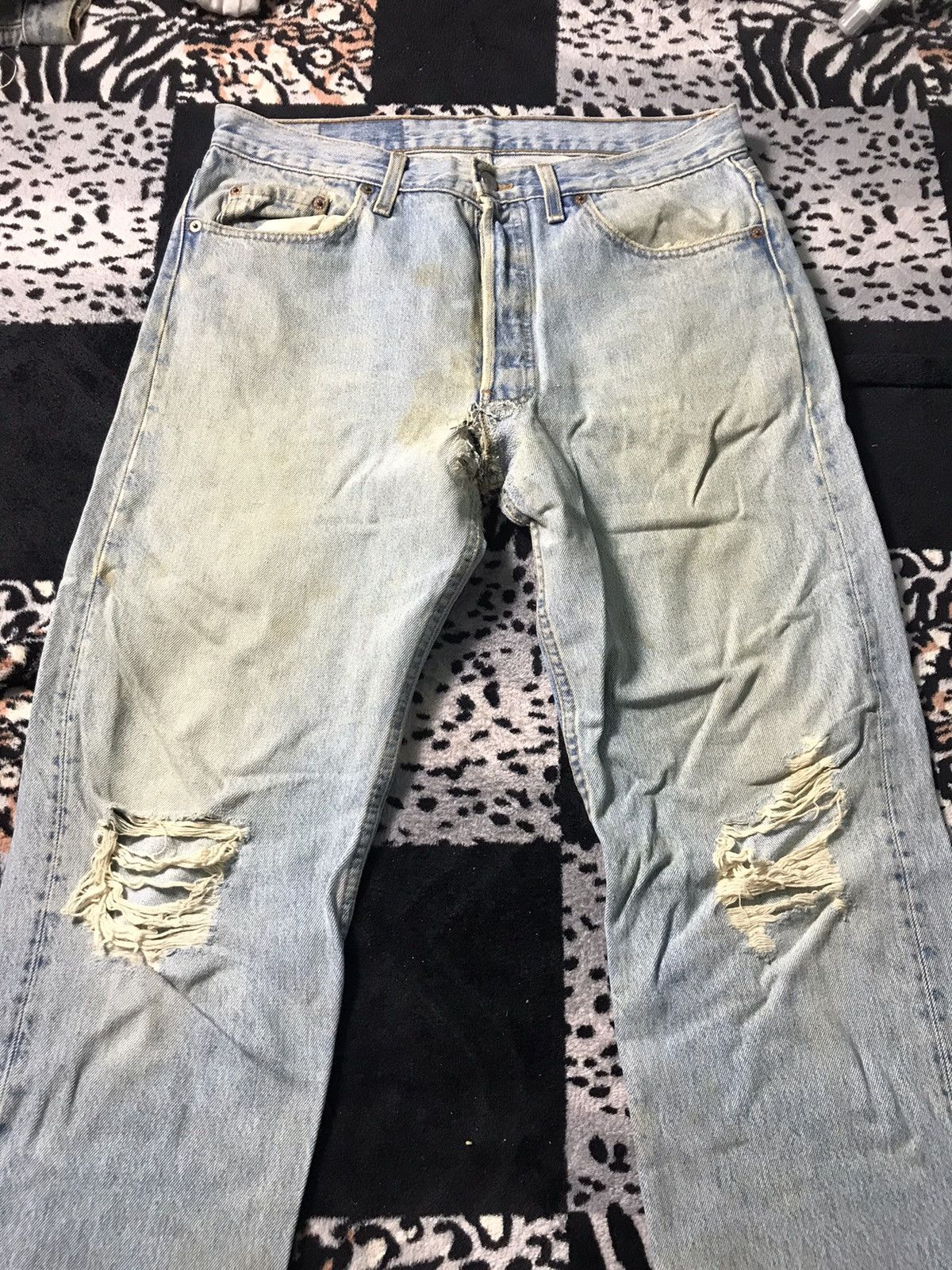 Size 34 distressed Levis 501 button 520 rare