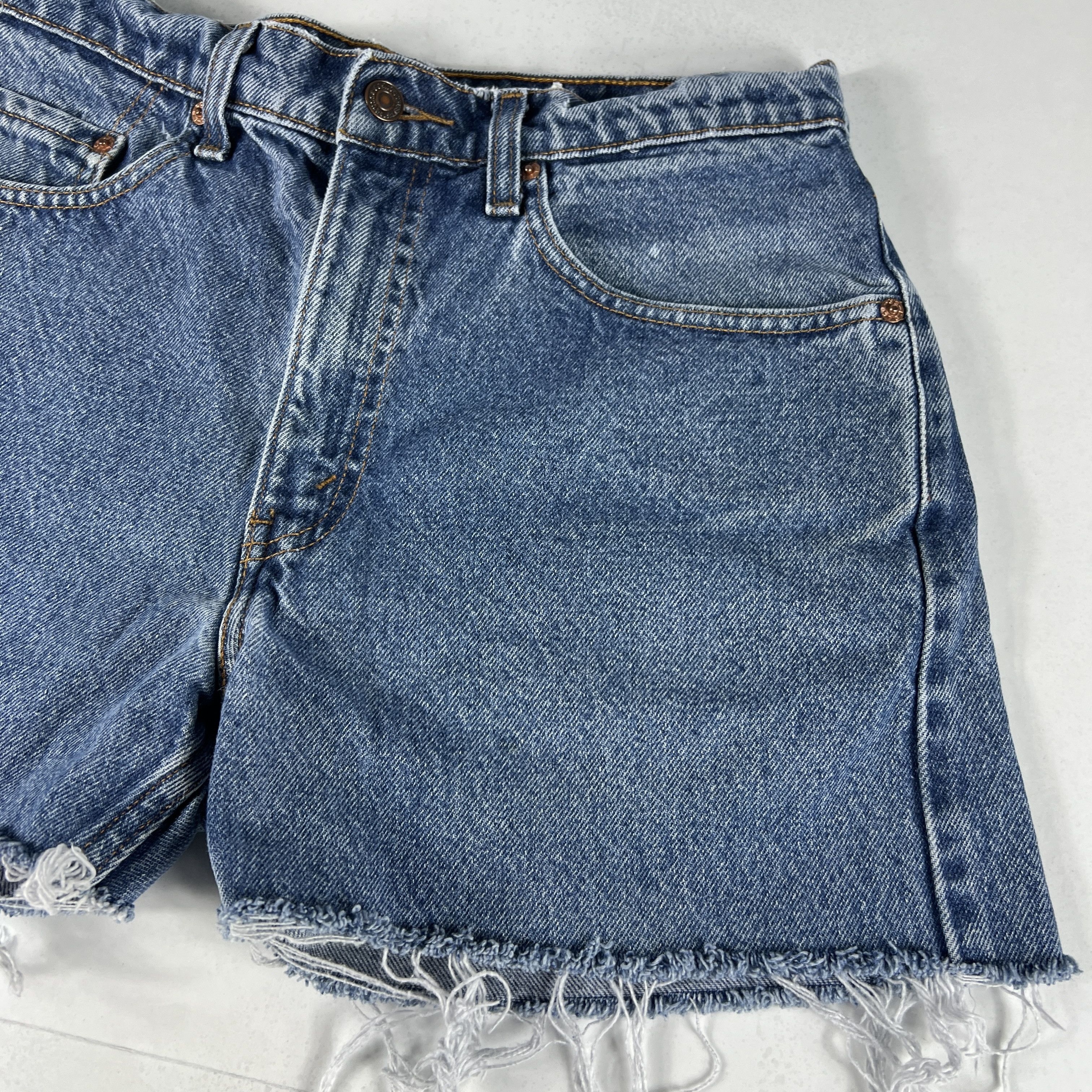 Levi's × Vintage VTG 90s Levi's Jean Shorts 505 Cut Off Frayed Denim Jorts Size US 31 - 3 Thumbnail