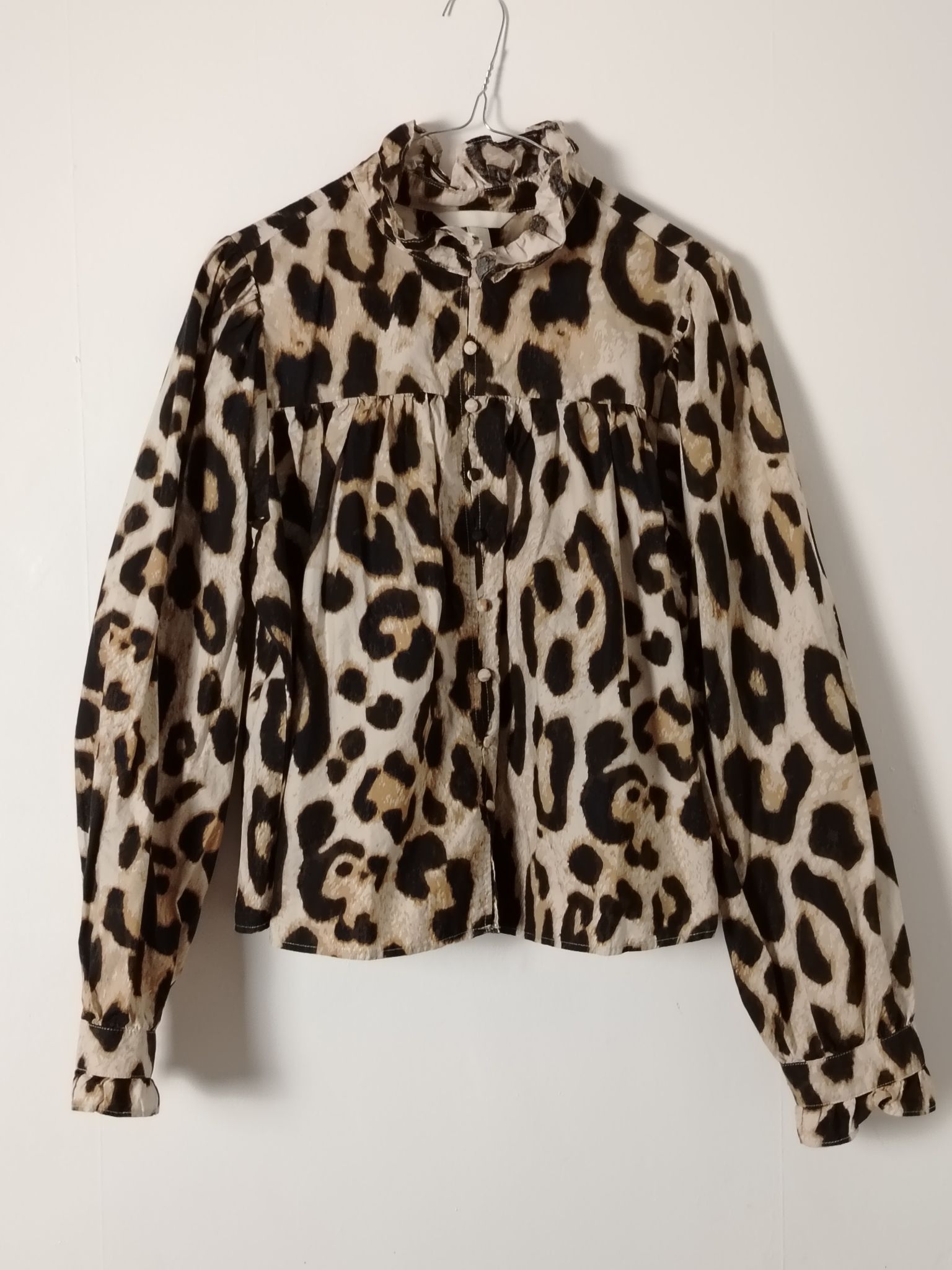 H&M Pre-Loved Blouse Women M Leopard Print Ruffle Collar Long Size M / US 6-8 / IT 42-44 - 1 Thumbnail