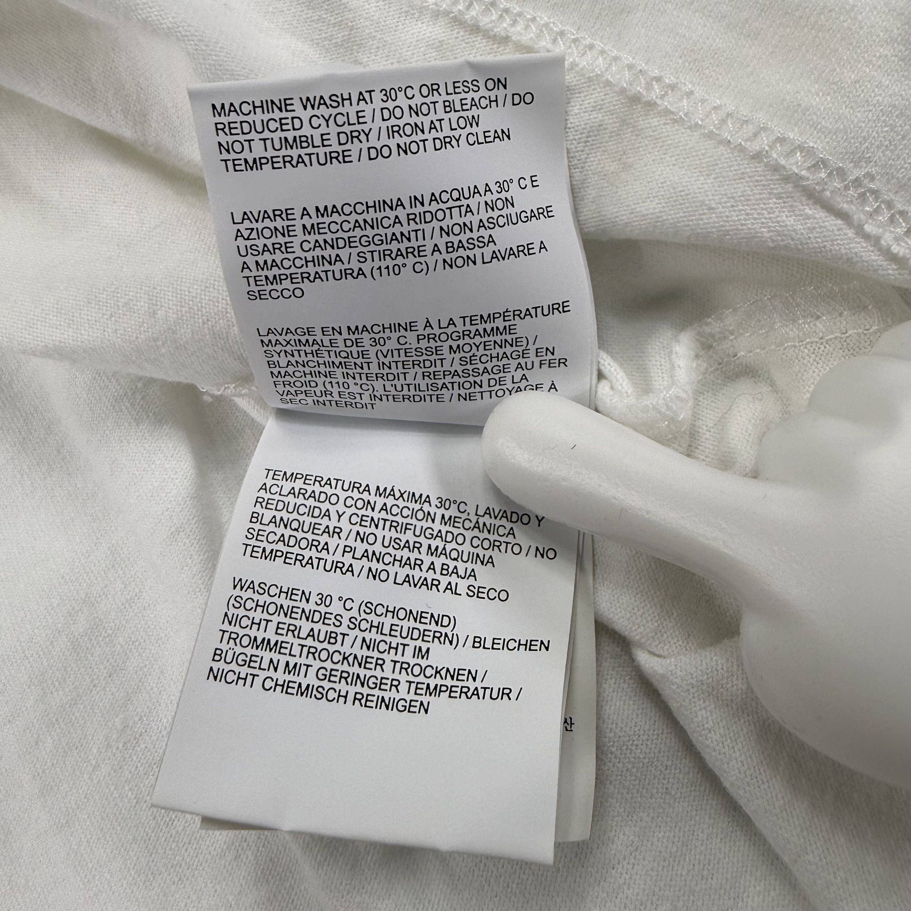 Off-White Off-White Cabin Baggage Long Sleeve T-Shirt White Mens XL Size US XL / EU 56 / 4 - 9 Thumbnail
