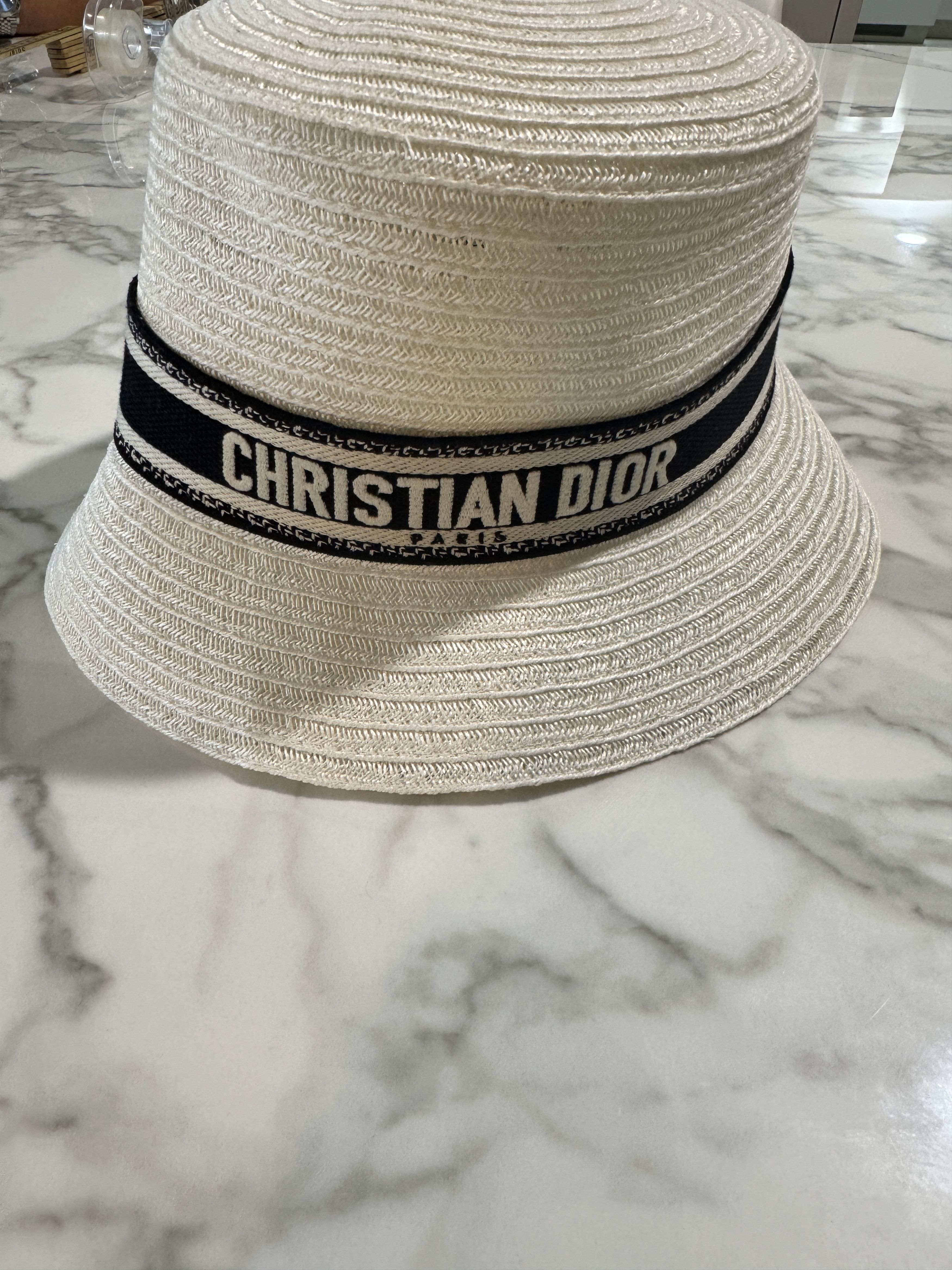 Dior Dioresort Size ONE SIZE - 1 Thumbnail