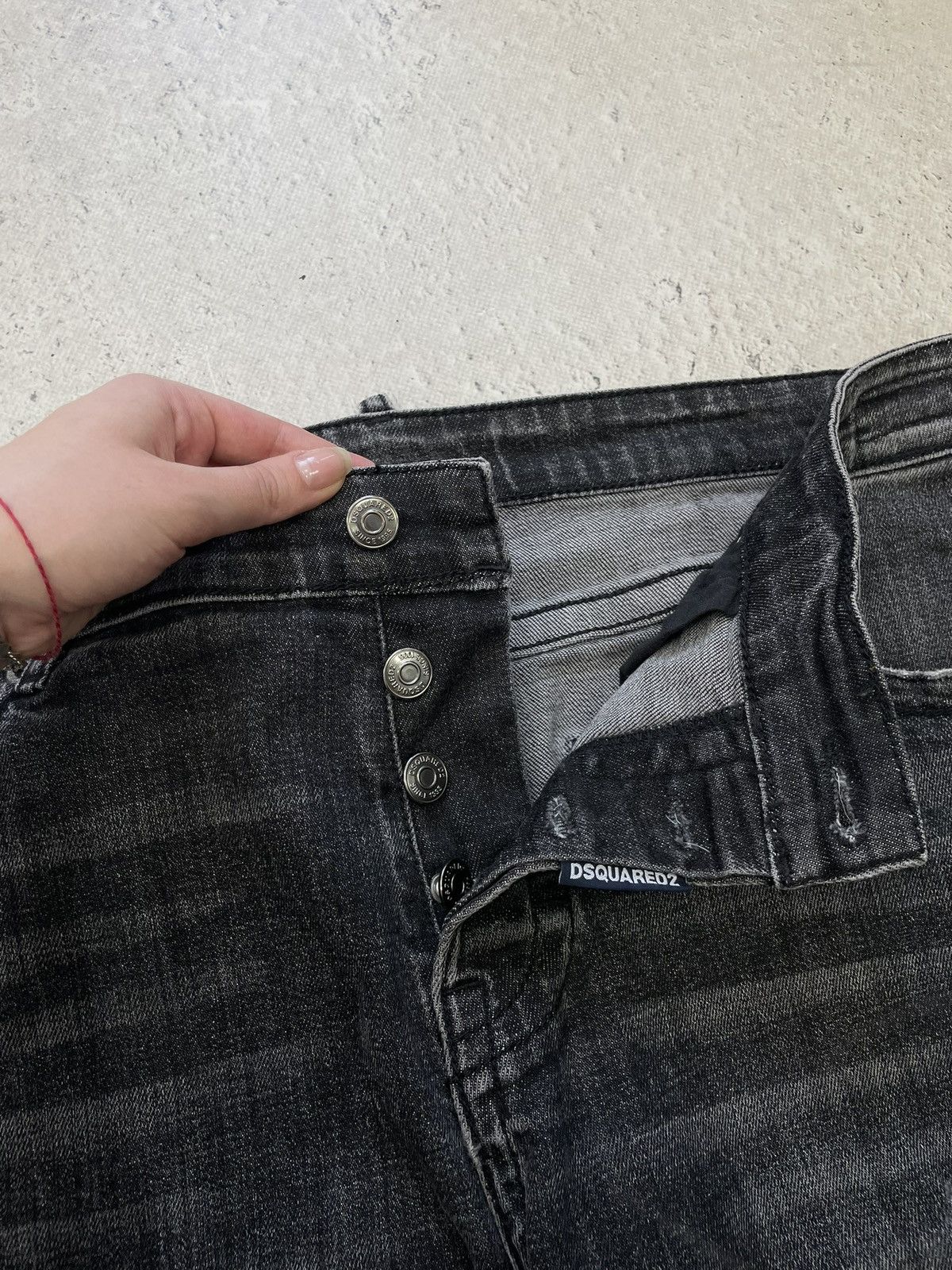Dsquared2 Vintage slim Dsquared 2 slim black distressed jeans pants Size US 35 - 6 Thumbnail