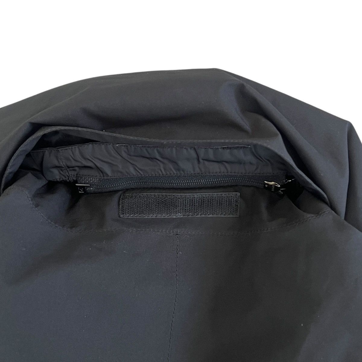Prada PRADA GORE-TEX Nylon Padded Hooded Jacket 46 Size US M / EU 48-50 / 2 - 6 Thumbnail