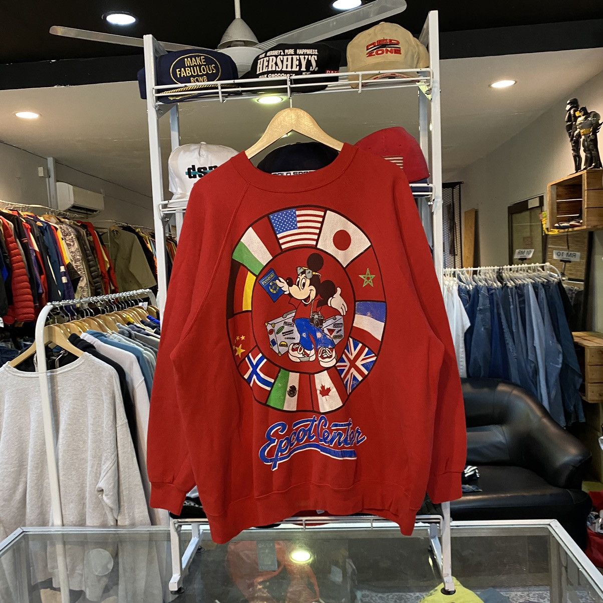 Disney × Vintage Mickey Mouse Walt Disney World Epcot Center Crewneck Size US XXL / EU 58 / 5 - 1 Thumbnail