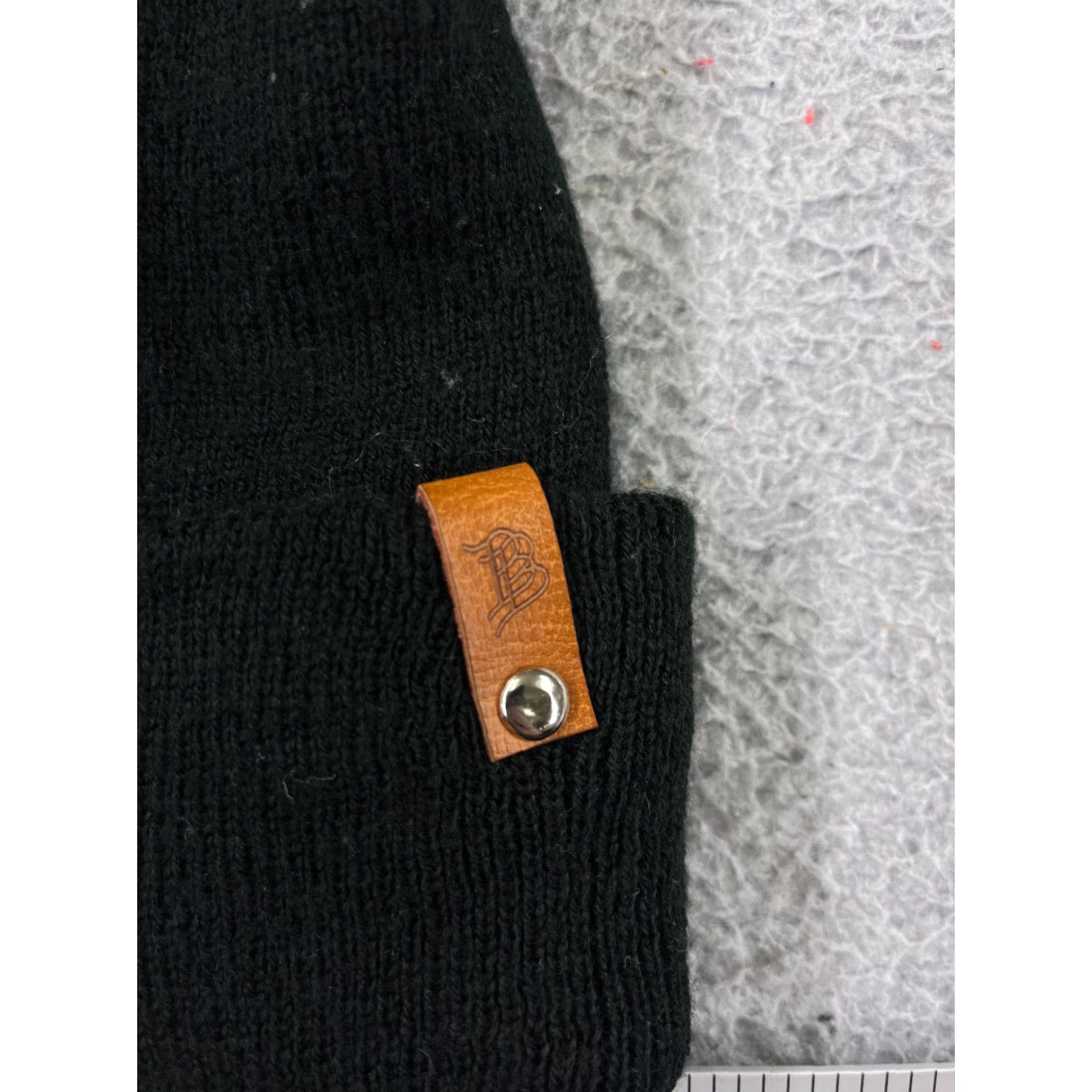 Vintage Grove Production Beanie Adult One Size Black Knit 100% Acrylic Winter Ski Hat/Cap Unisex Adults Beanie Size ONE SIZE - 3 Thumbnail