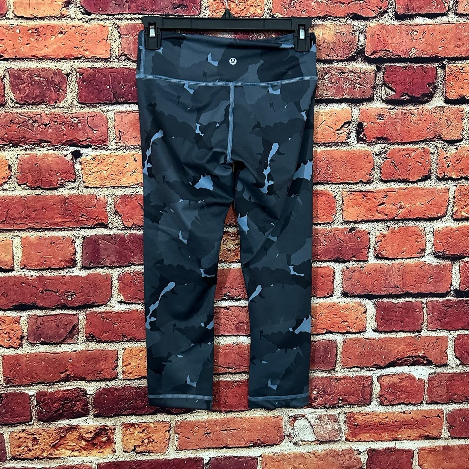Lululemon lululemon leggings size 4 Size 27" / US 4 / IT 40 - 4 Thumbnail