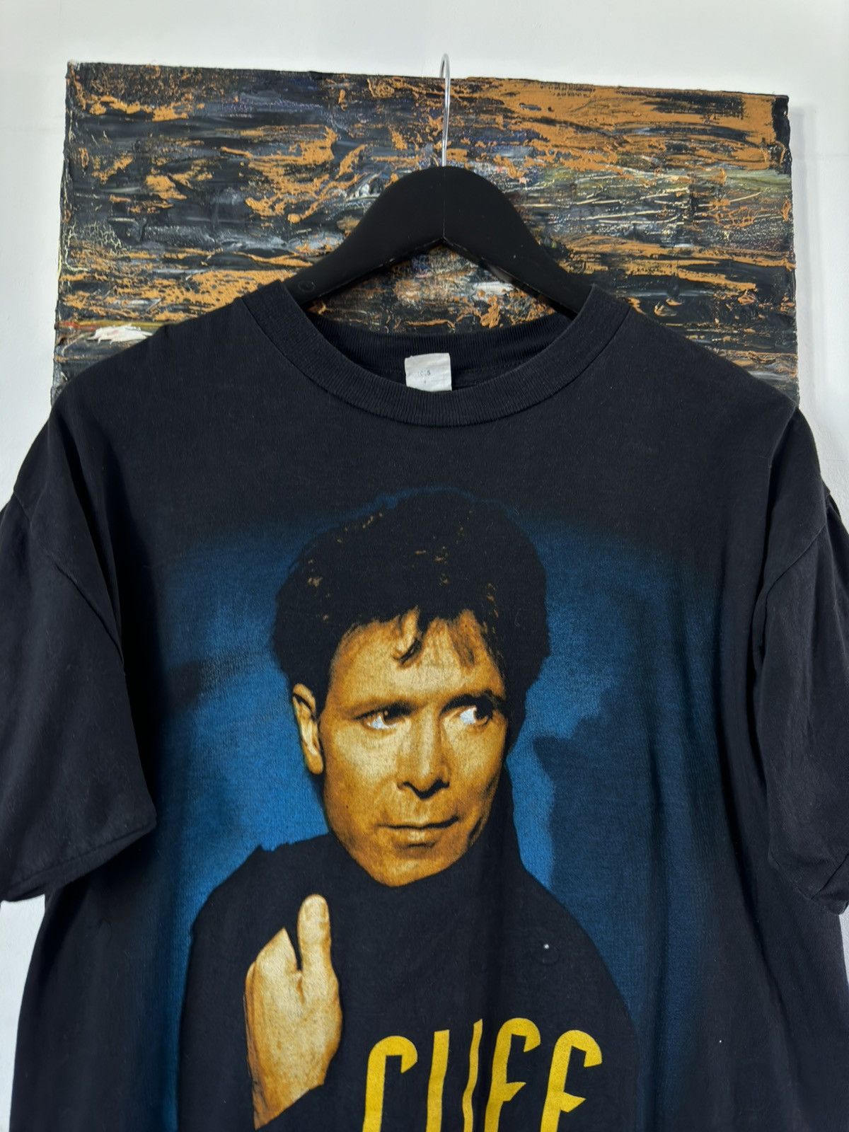 Band Tees × Vintage Vintage 1992 Cliff Richard Rock Band T Shirt Single Stitch Size US XL / EU 56 / 4 - 3 Thumbnail