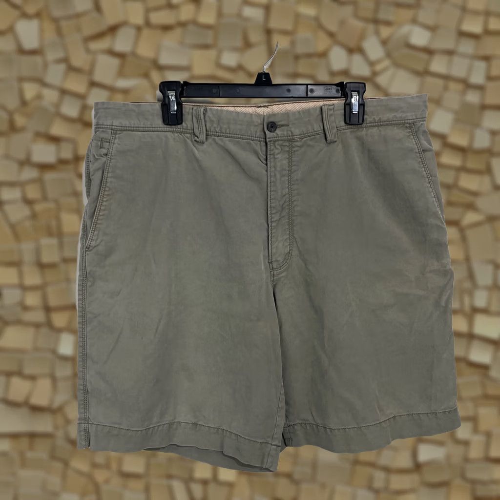 Tommy Bahama Tommy Bahama Shorts Mens 38 Grey Green Cotton Regular Fit Chino Relax Stretch Size US 38 / EU 54 - 1 Thumbnail