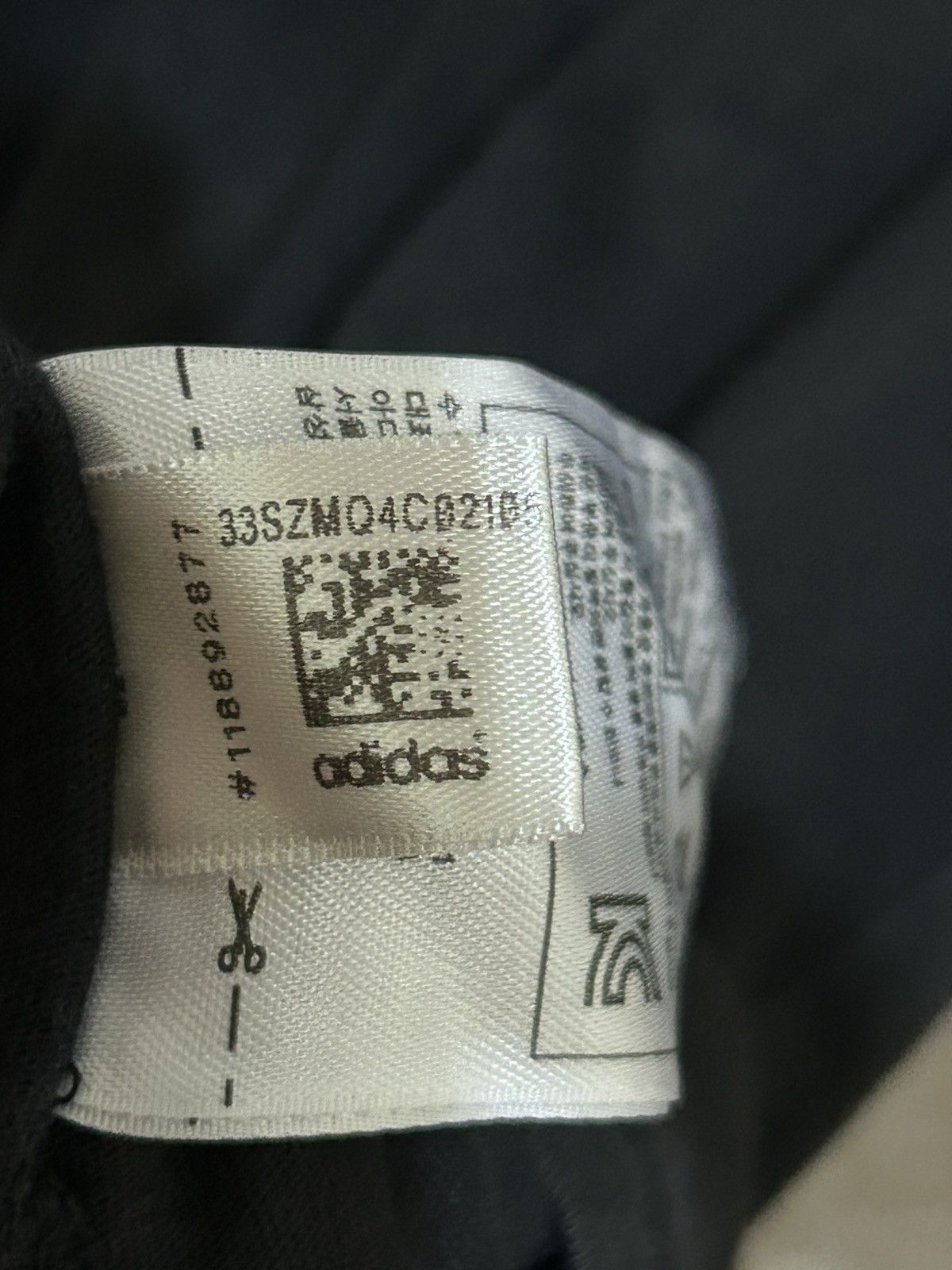 Adidas × Japanese Brand Rare🔥 Adidas skateboarding skull logo Size US M / EU 48-50 / 2 - 9 Thumbnail
