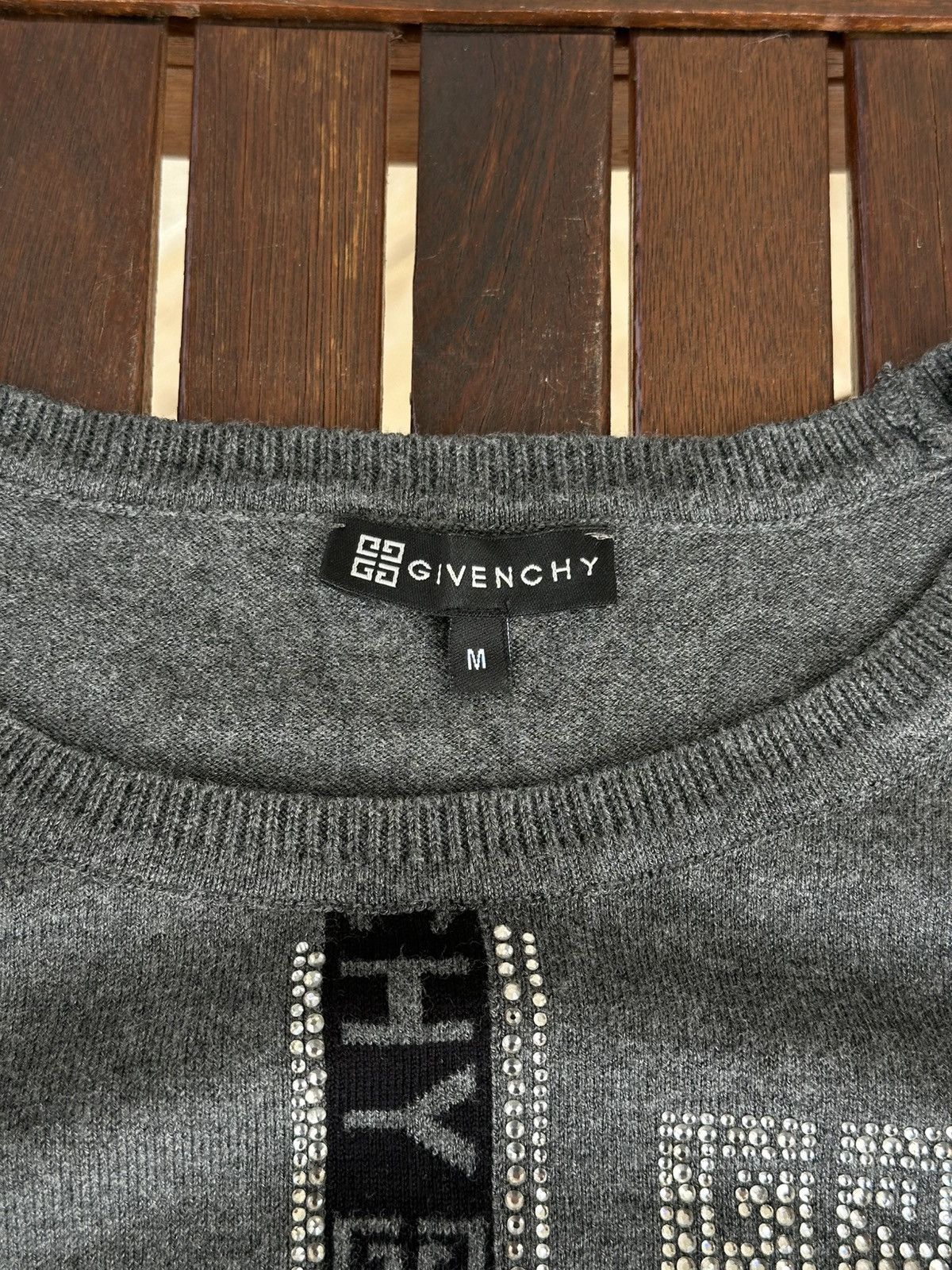 Givenchy Givenchy Rhinestone Logo Knit Crop Sweater - Size M Size M / US 6-8 / IT 42-44 - 6 Thumbnail