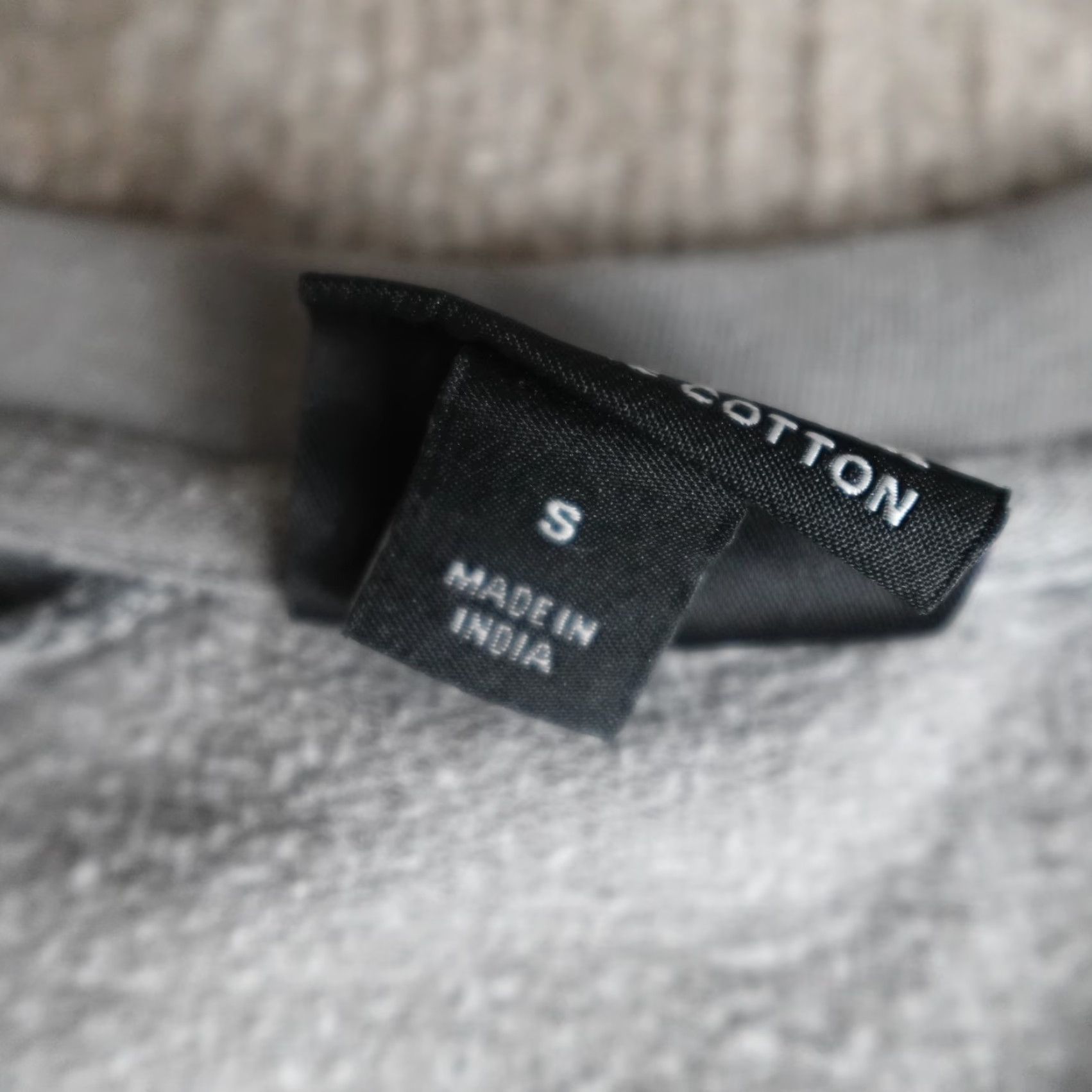 Patagonia Patagonia Sweatshirt Mens Small Gray Crew Neck Lightweight Graphic Print Fitz Roy Bison Pullover Size US S / EU 44-46 / 1 - 6 Thumbnail