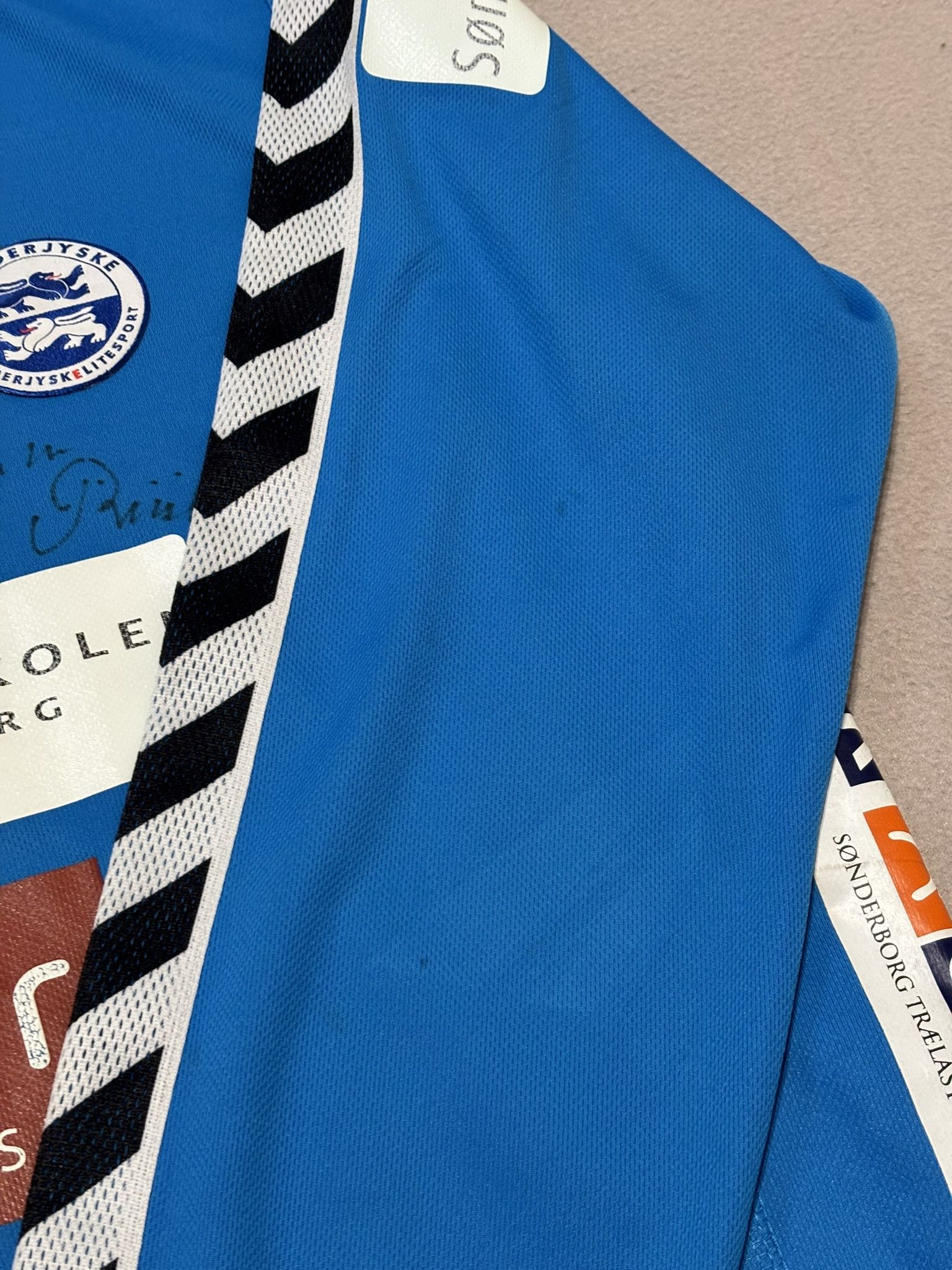 Hummel Sonderjyske #16 Hummel Handball Goalkeeper Shirt Size XL Size US XL / EU 56 / 4 - 12 Thumbnail