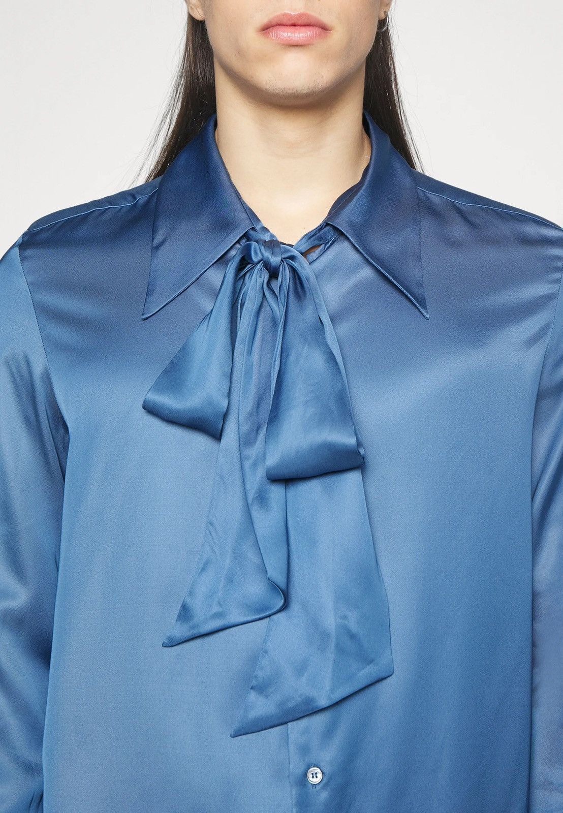Maison Margiela !DS! SS22 Maison Margiela Bow Blue Viscose Shirt Size US L / EU 52-54 / 3 - 6 Thumbnail