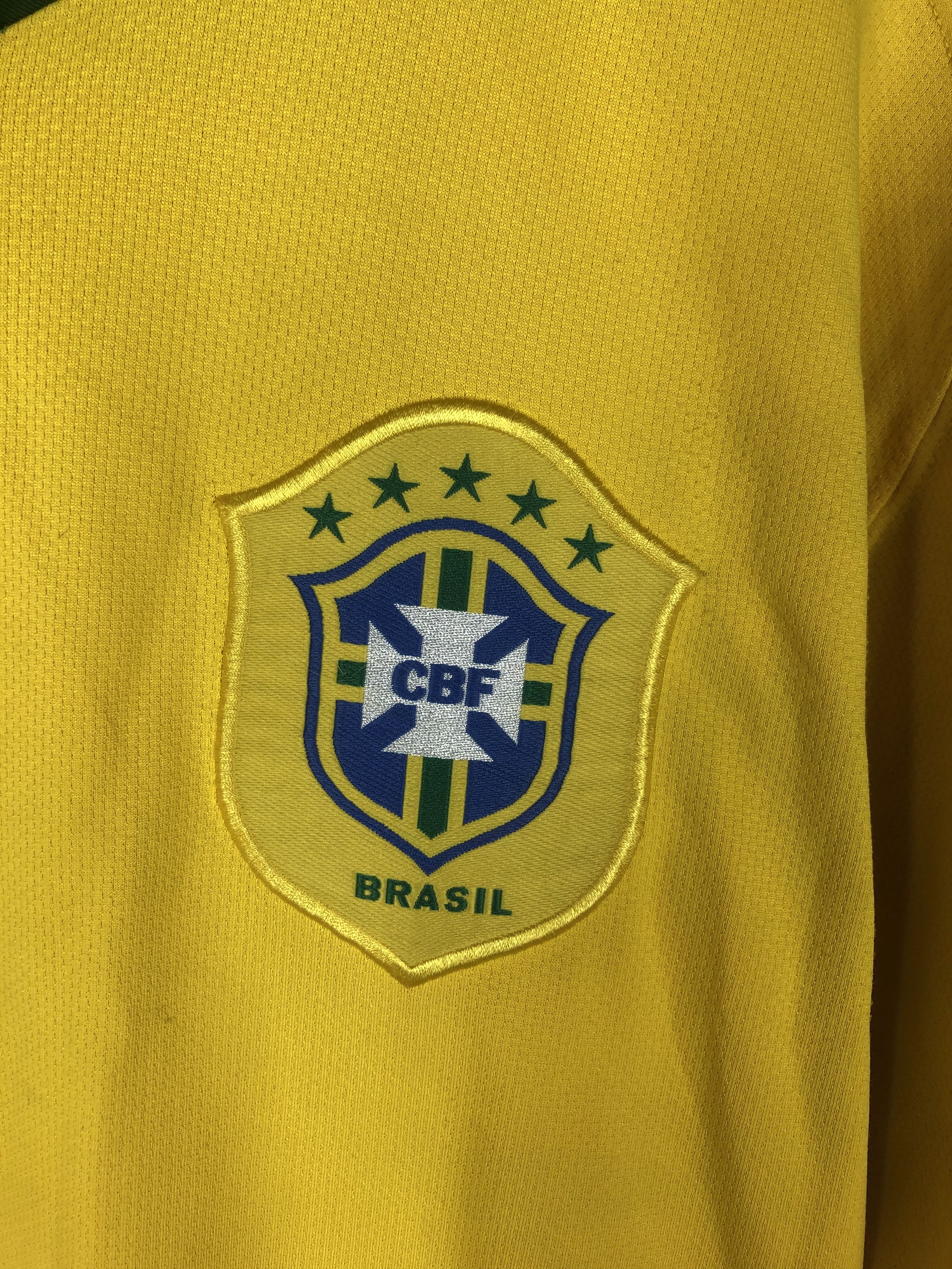 Nike Vintage Nike Brazil Home Soccer Jersey Football Shirt Size US XL / EU 56 / 4 - 4 Thumbnail