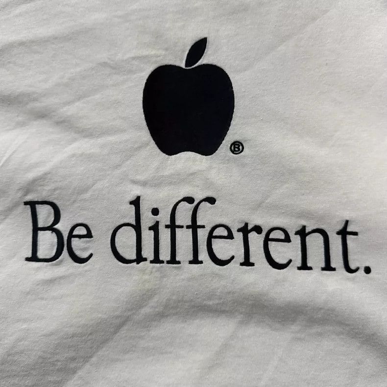 Balenciaga Balenciaga Apple Be Different Embroidered Logo Washed Short Size US M / EU 48-50 / 2 - 2 Thumbnail