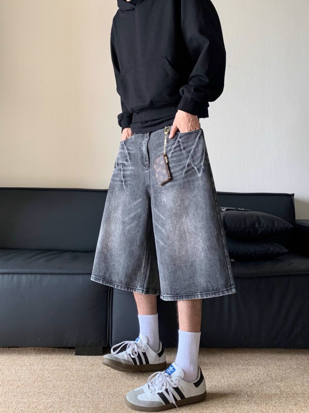 Designer × Japanese Brand Street Jorts Axle Black Crease Short Jeans Size US 33 - 1 Thumbnail