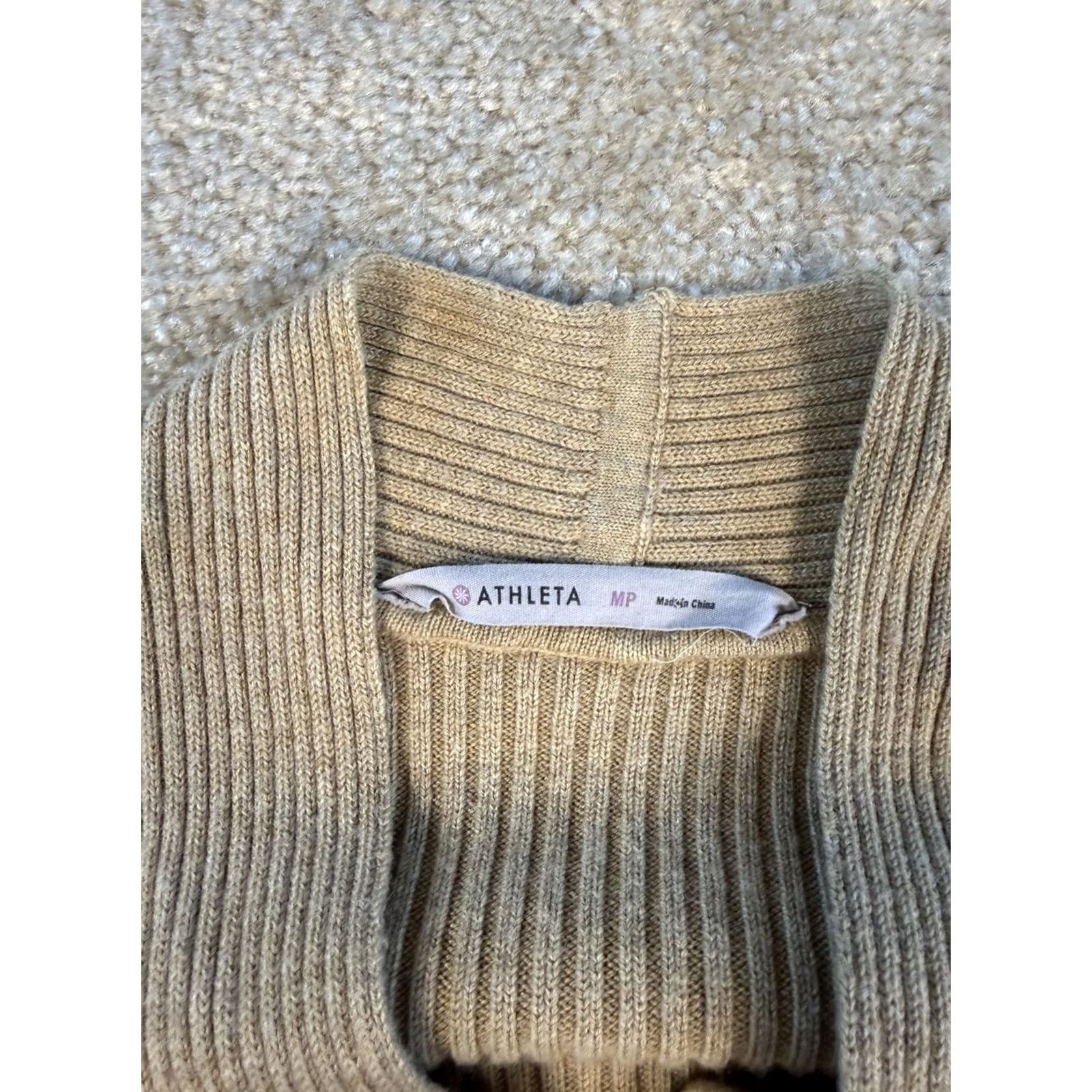 Athleta Athleta Women Merino Wool V Neck Long Sleeve Sweater Dress Sz M Petite Beige Size M / US 6-8 / IT 42-44 - 7 Thumbnail
