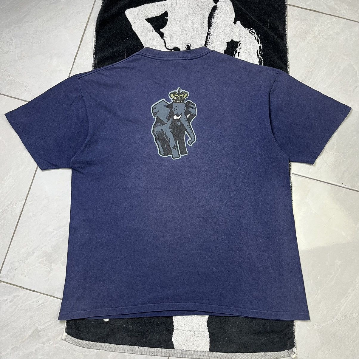 Stussy Stussy elephant 90s t-shirt Size US L / EU 52-54 / 3 - 1 Thumbnail