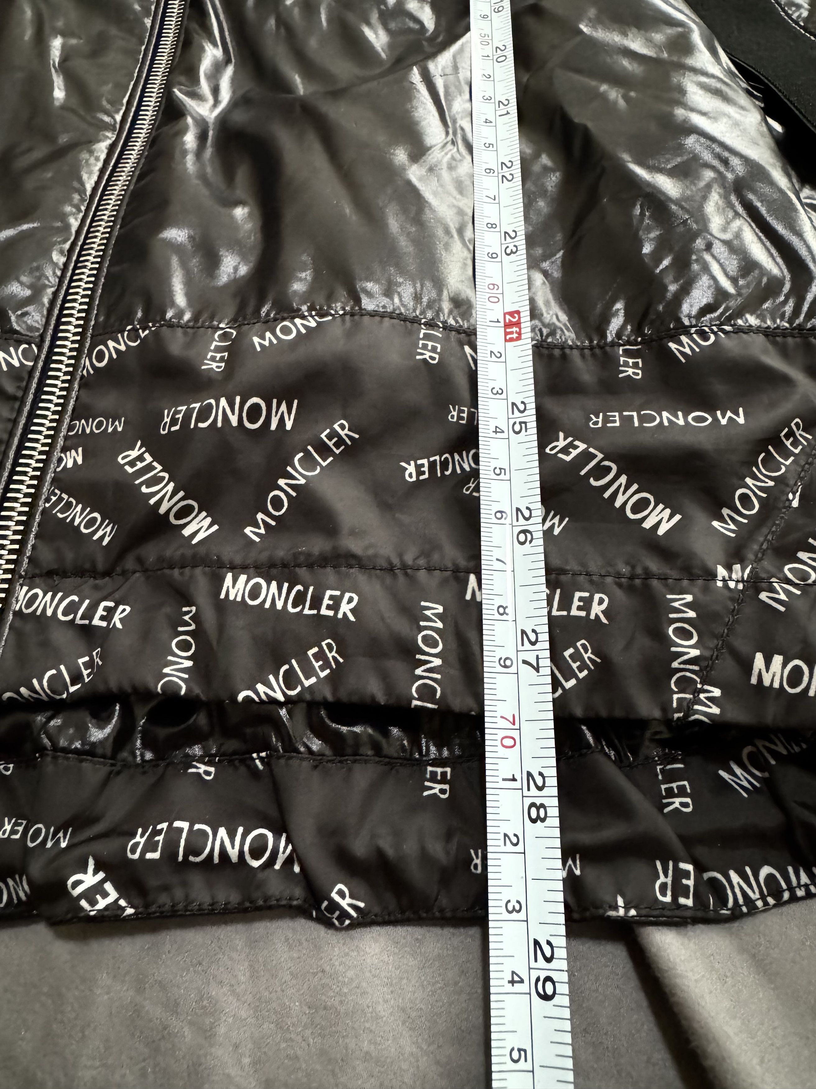 Moncler AUTH MONCLER GIDAYU BLACK JACKET (SIZE 3 – FITS MED / LRG) Size US L / EU 52-54 / 3 - 7 Thumbnail