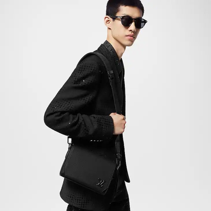 Louis Vuitton Takeoff Messenger PM Bag Size ONE SIZE - 6 Thumbnail