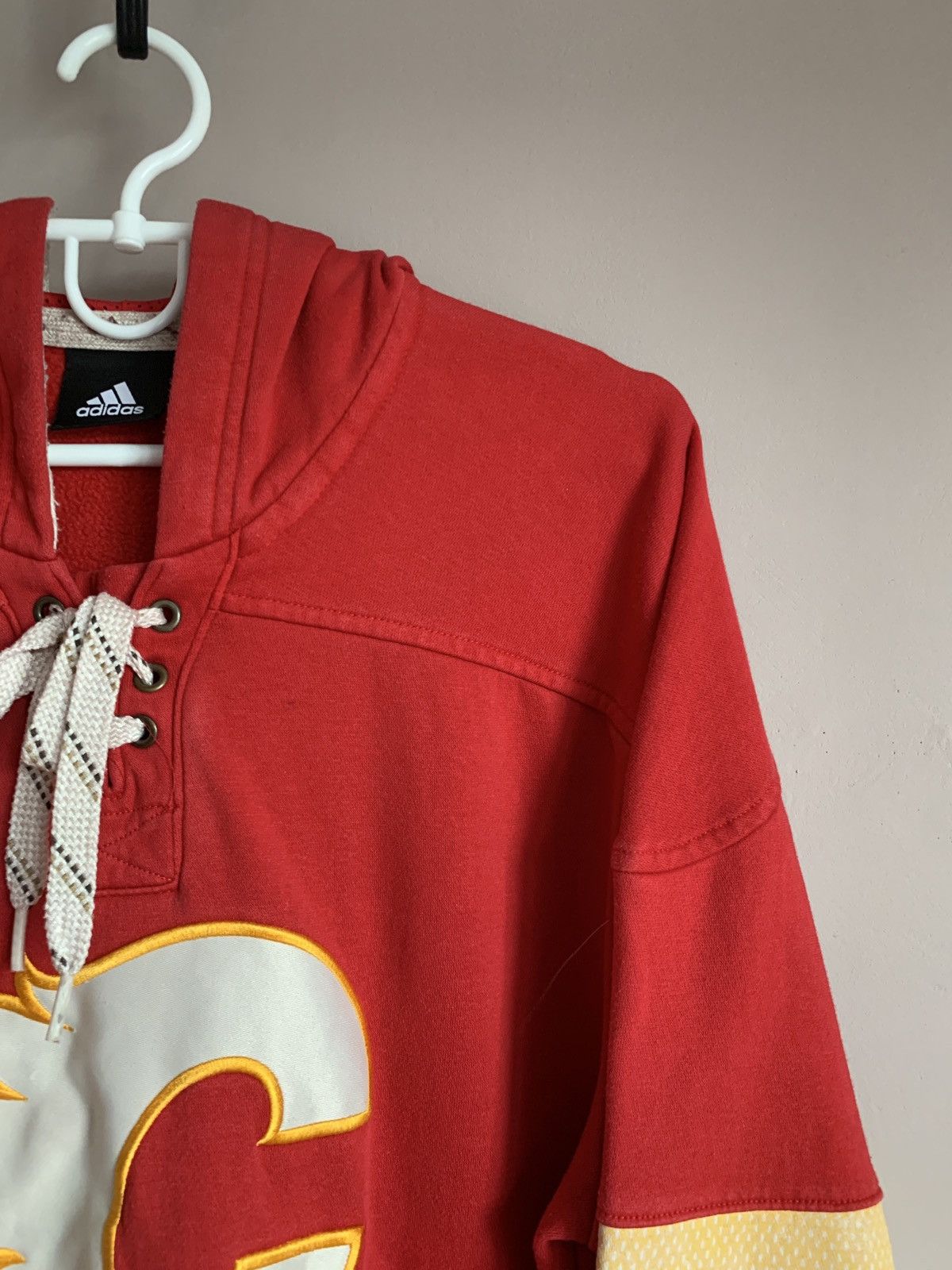 NHL Calgary Flames NHL Hockey Hoodie Jacket Medium Size US M / EU 48-50 / 2 - 5 Thumbnail