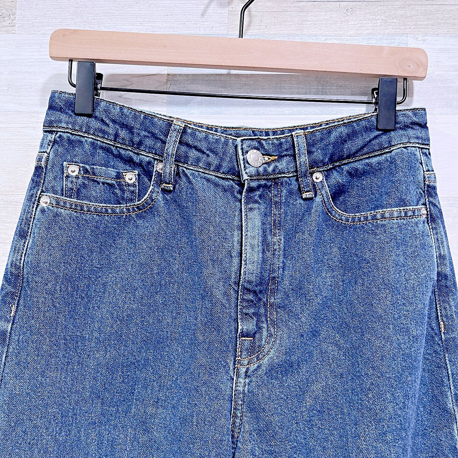 Club Monaco Club Monaco Cuffed Ankle High Rise Jeans Blue Womens 26 Size 26" / US 2 / IT 38 - 2 Thumbnail