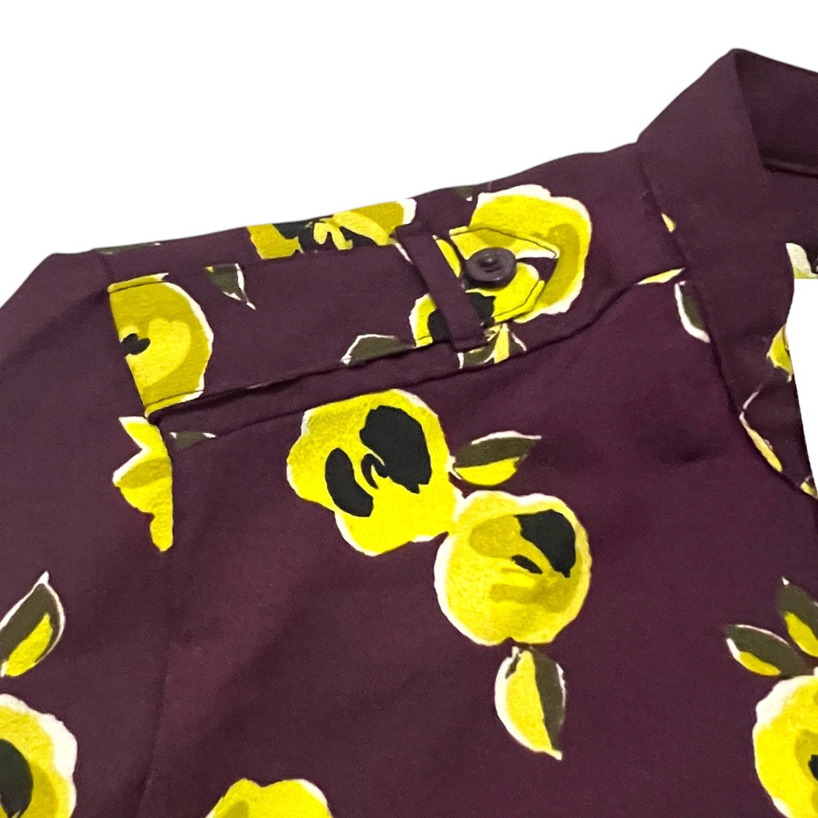 Calvin Klein Printed Roll Tab Sleeve Blouse - Stitch Fix Button Up Top Size M / US 6-8 / IT 42-44 - 14 Thumbnail